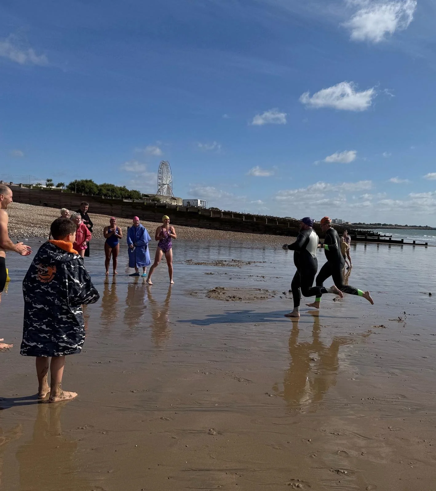 Tri Tempo &amp; Eastbourne Sea Swimmers Relay Success on the Seafront