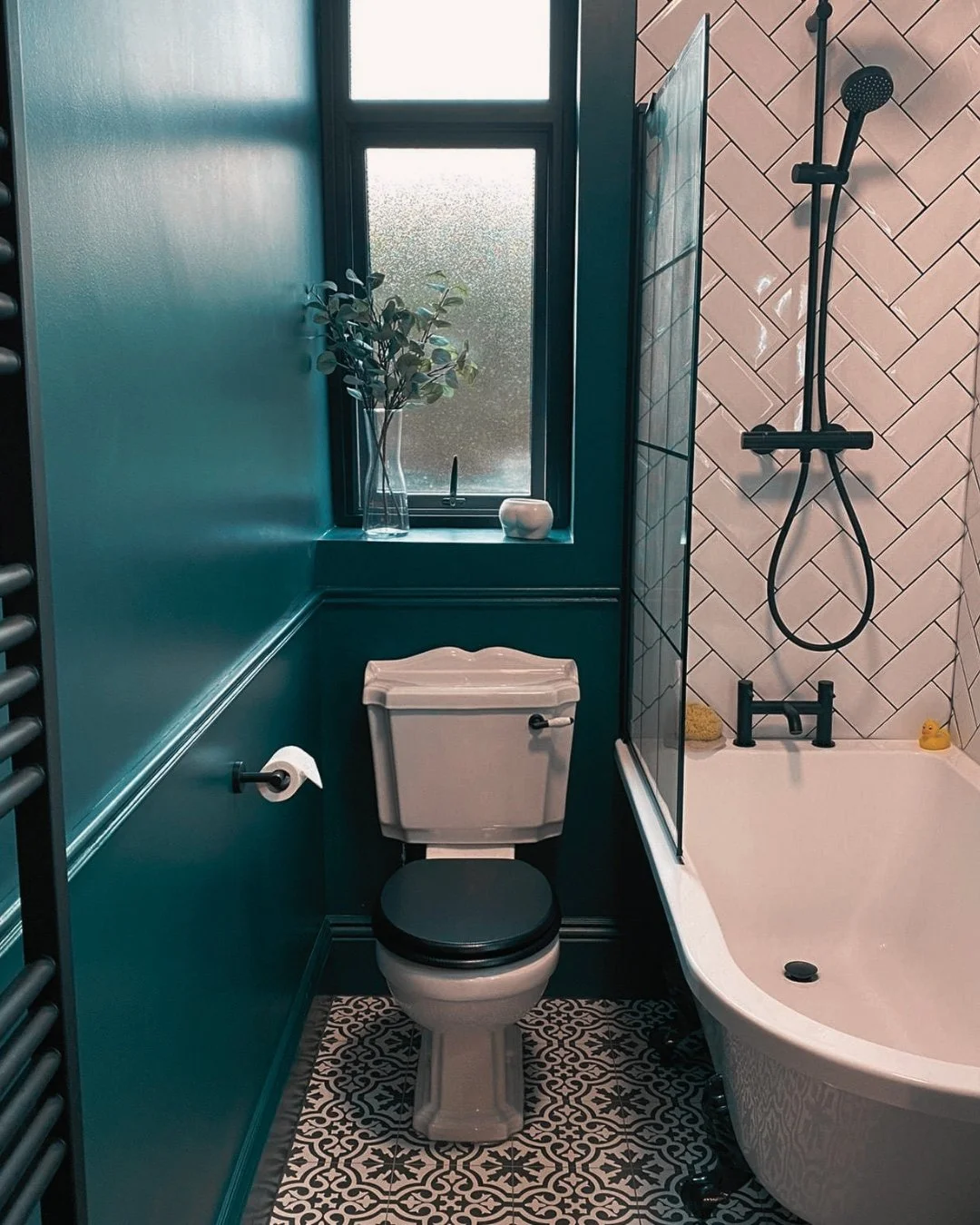 Green bathroom design