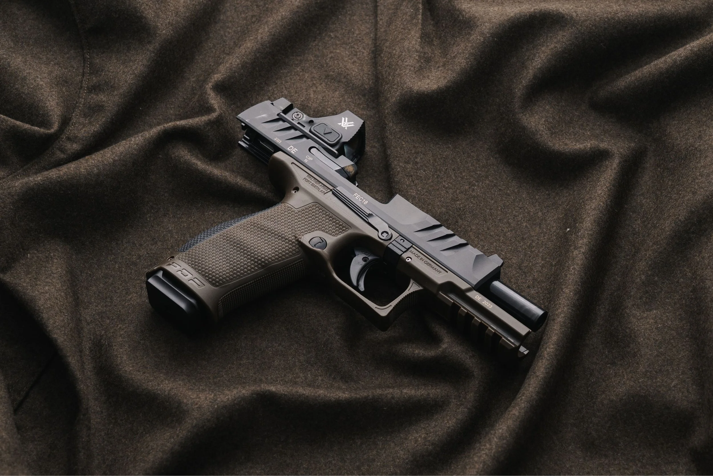 STILL35 – 100.jpg