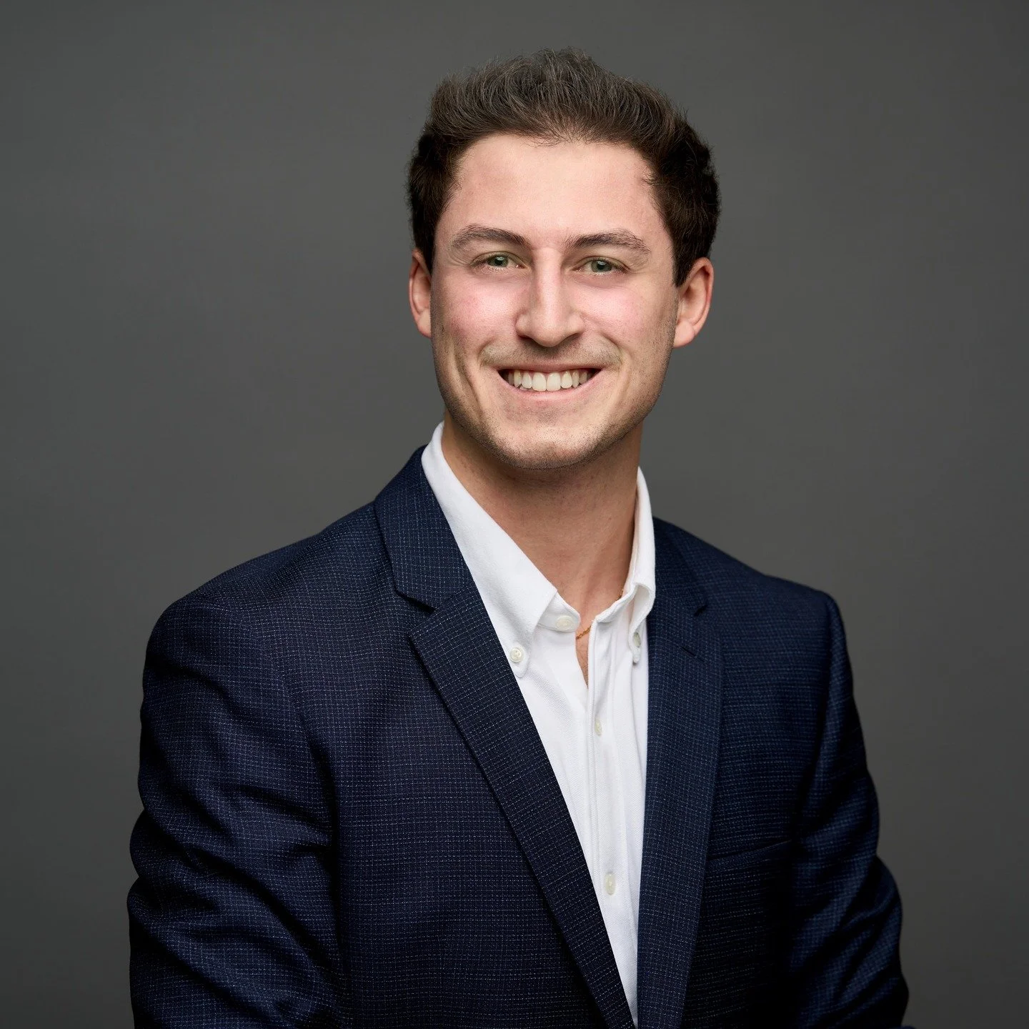 Professional and crisp. Not overly formal. We like this one.
.
.
.
.
#CorporateheadshotPhotography #ConferenceHeadshots #ConferencePhotography #BrandingPhotography #BusinessPhotographer #LawyerHeadshots #AttorneyHeadshots
#LinkedInHeadshots #NYCPhoto