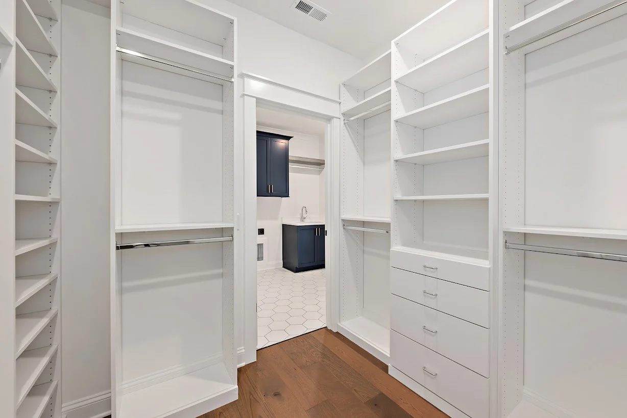 3005 Manor Rd-25.jpg