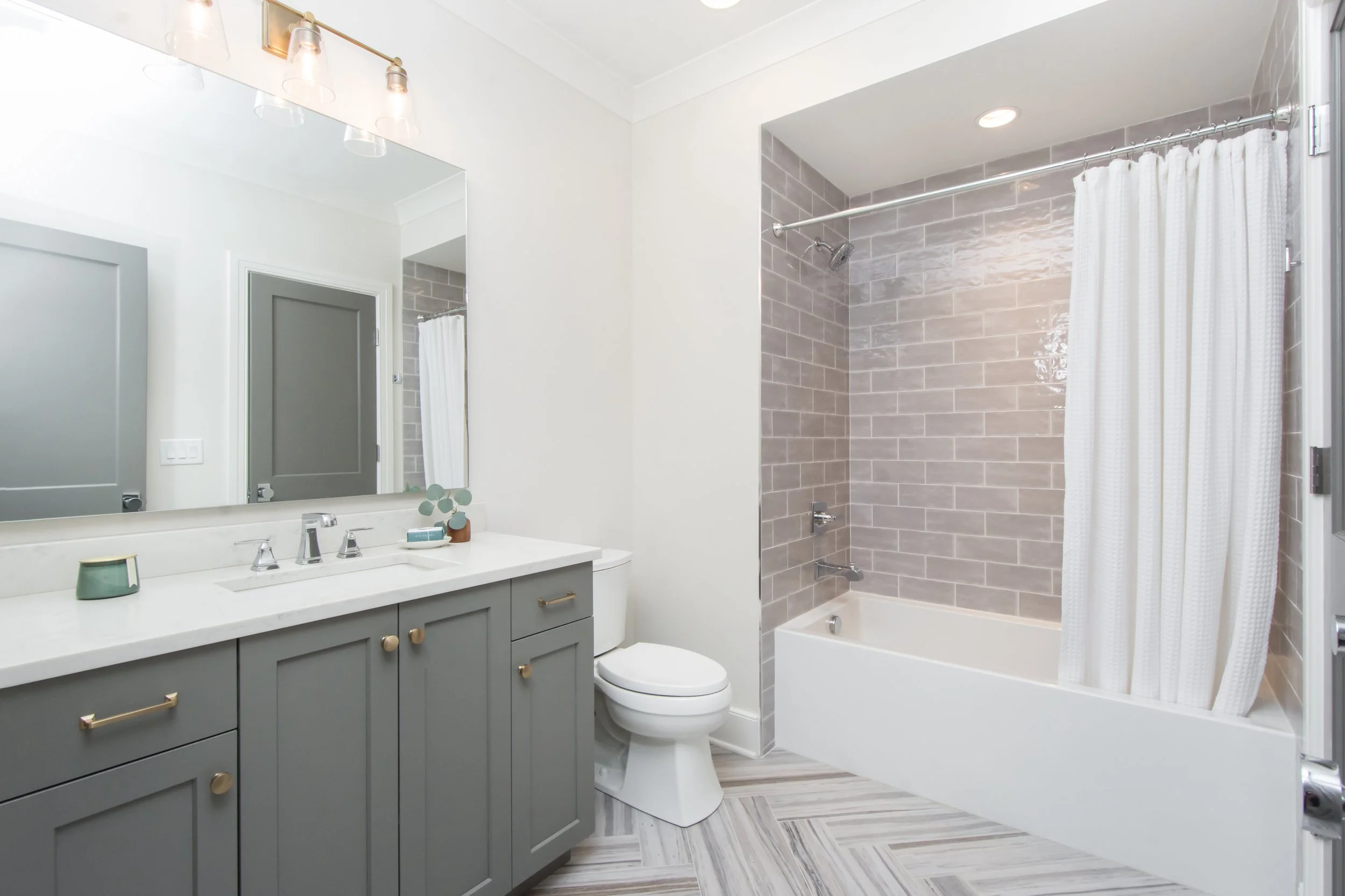 Bath 2 (2).jpg