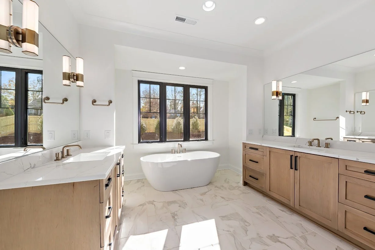 3005 Manor Rd-22.jpg