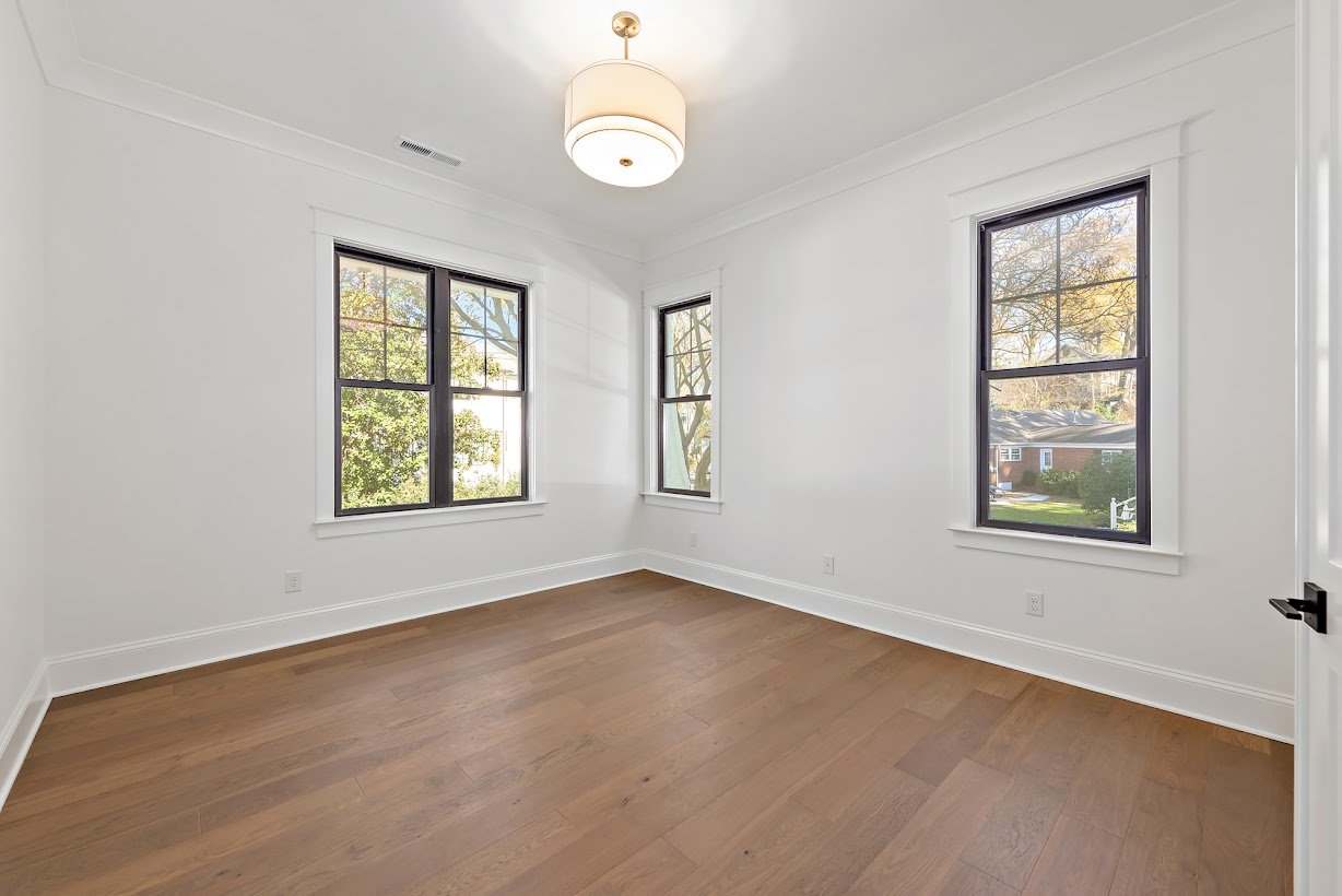 3005 Manor Rd Flex Room-1.jpg