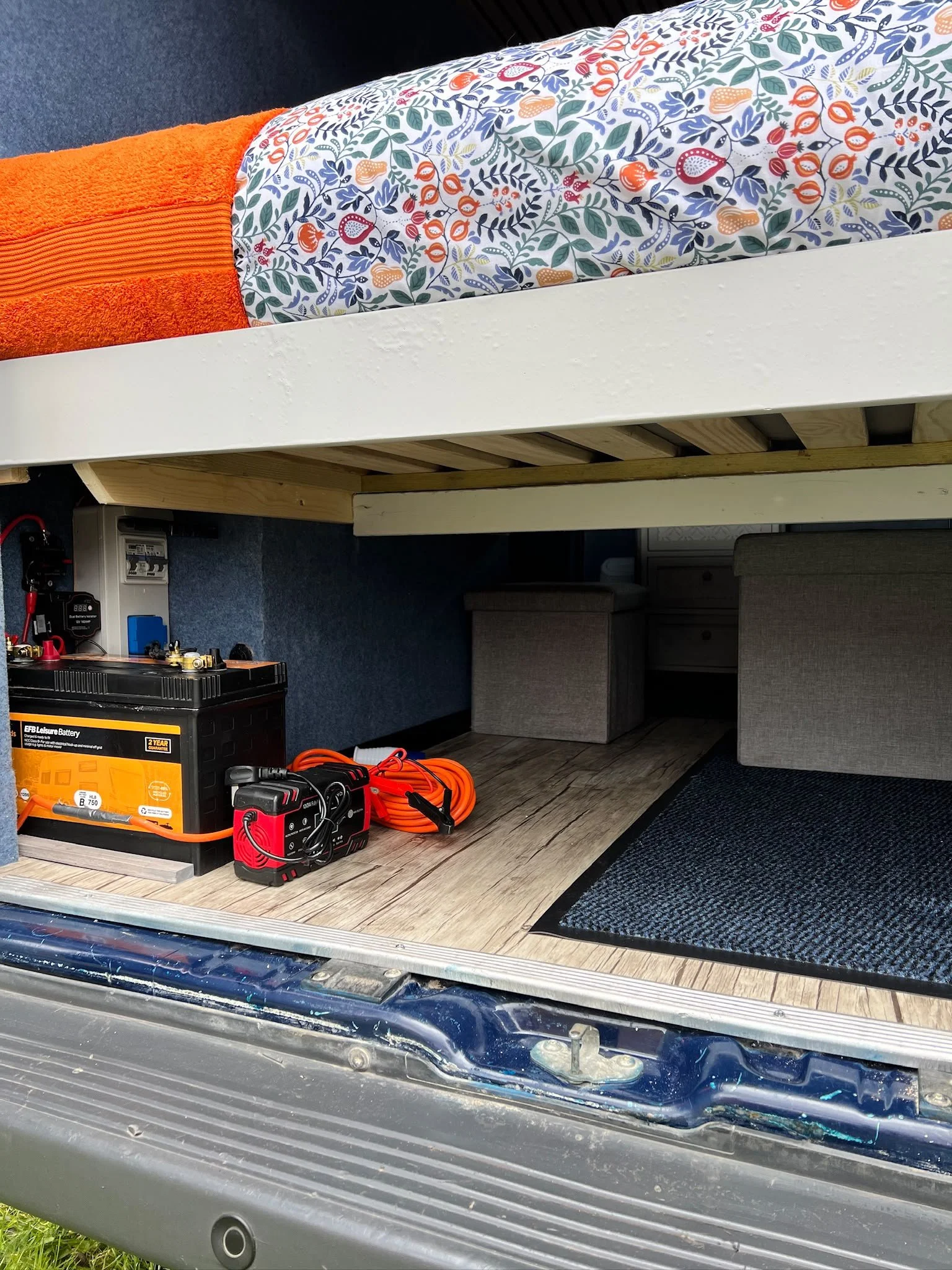 Leisure battery system