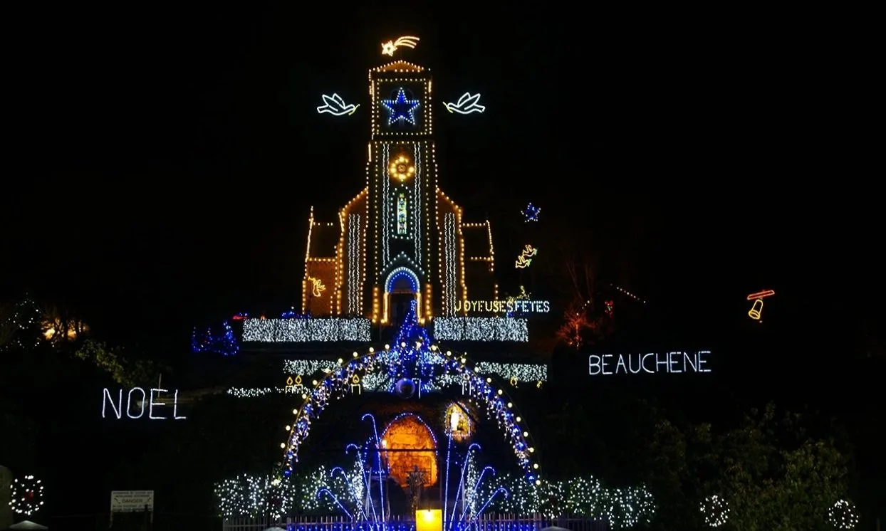 The church at Beauchêne lit up for Christmas
