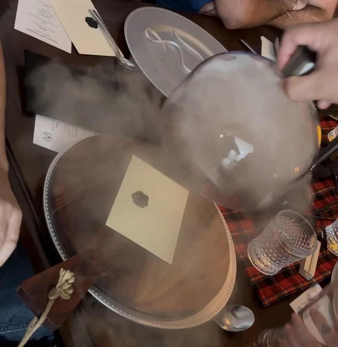 Scent and Suspense: Utilizing Smoke in Event Curation