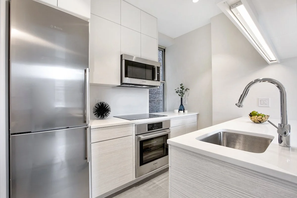09052019_509AmsterdamAvenueApt4R_RS_kit.jpg