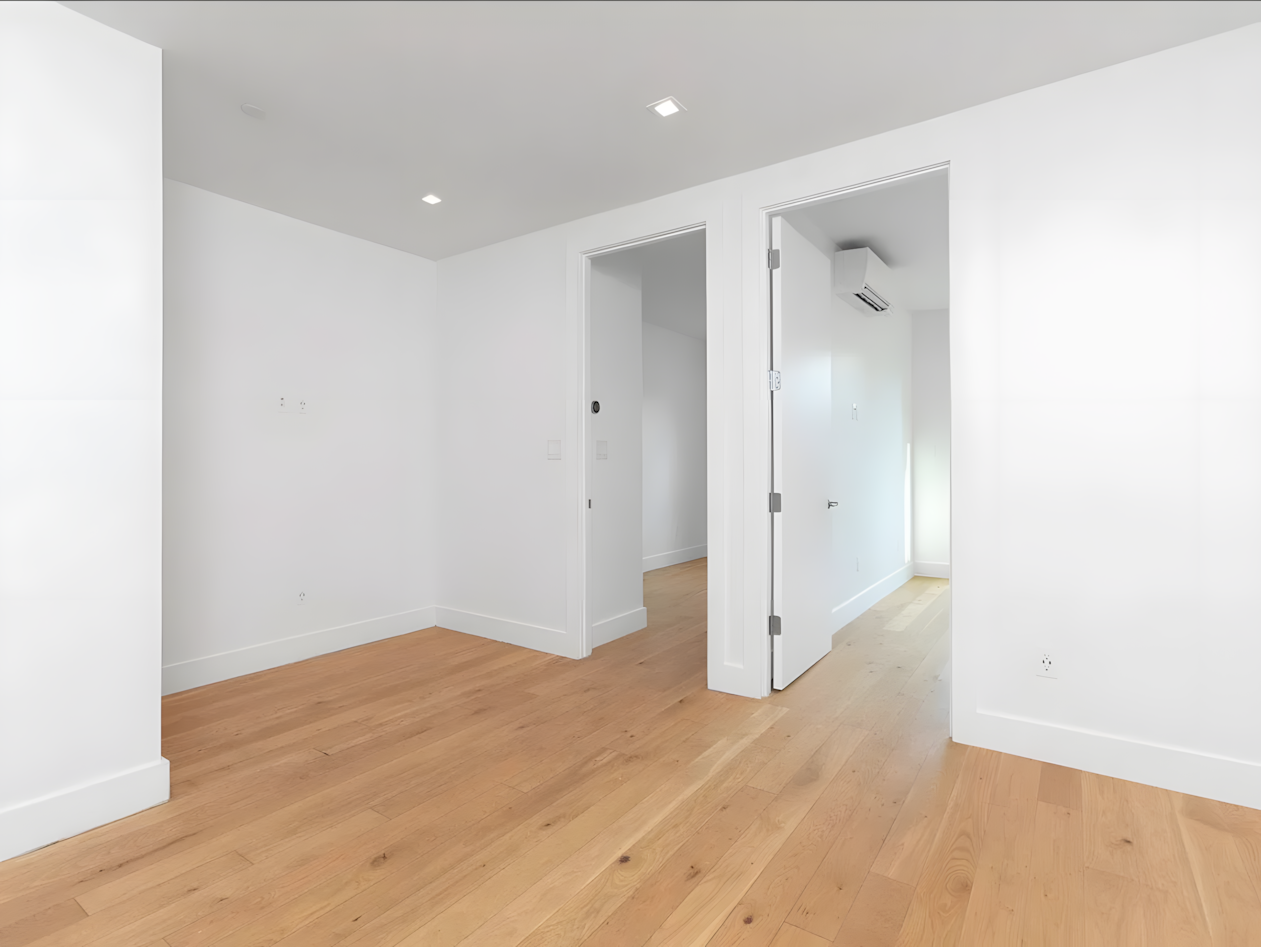 174 1st Ave Living.png