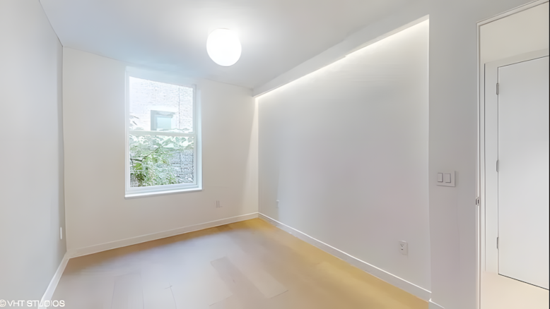178 Spring St Bedroom4.png