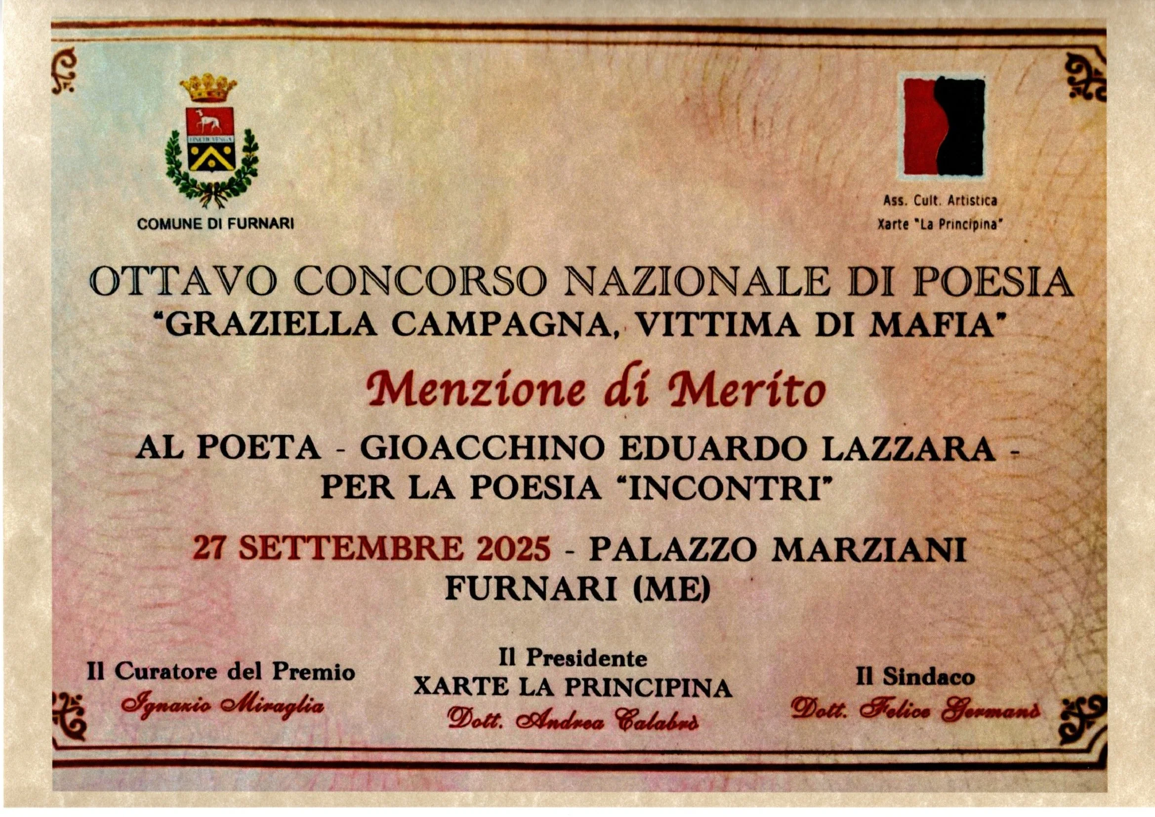 Certificato di partecipazione al concorso di poesia con dettagli sull'organizzazione, i premi e la data, scritto in italiano.