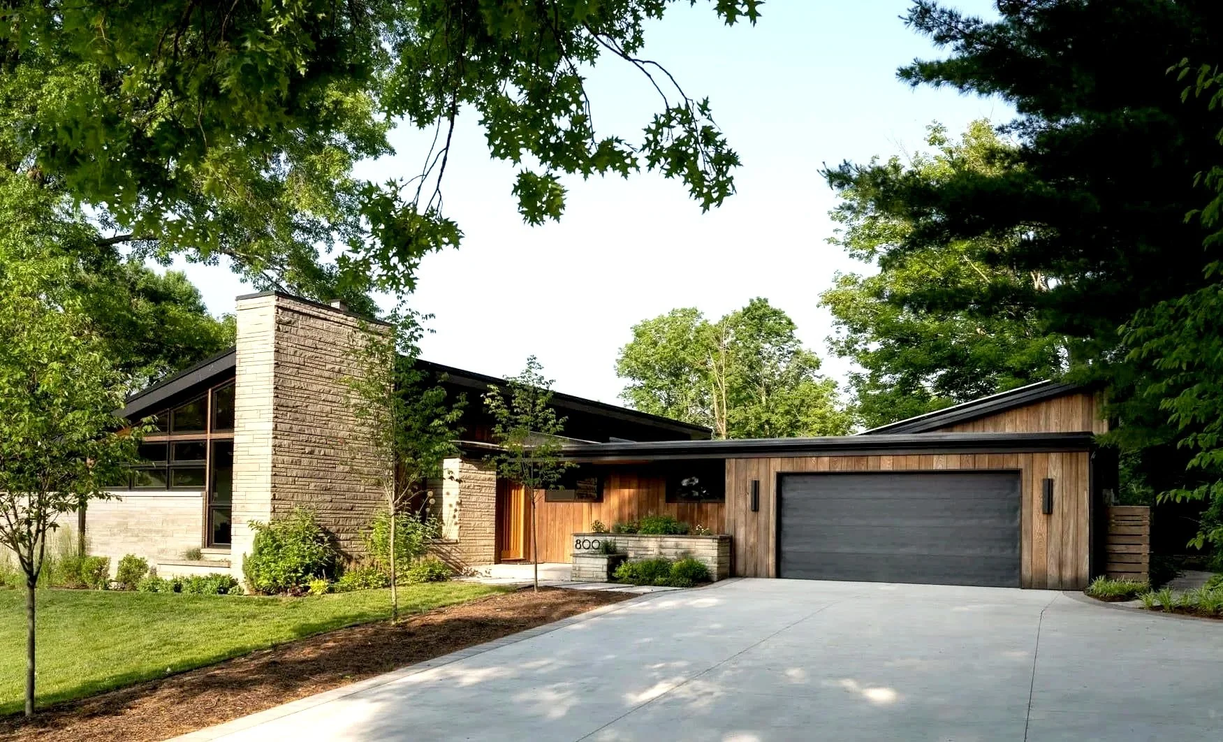 midcentury-marvel-exterior-stone-cladding-indiana.jpg