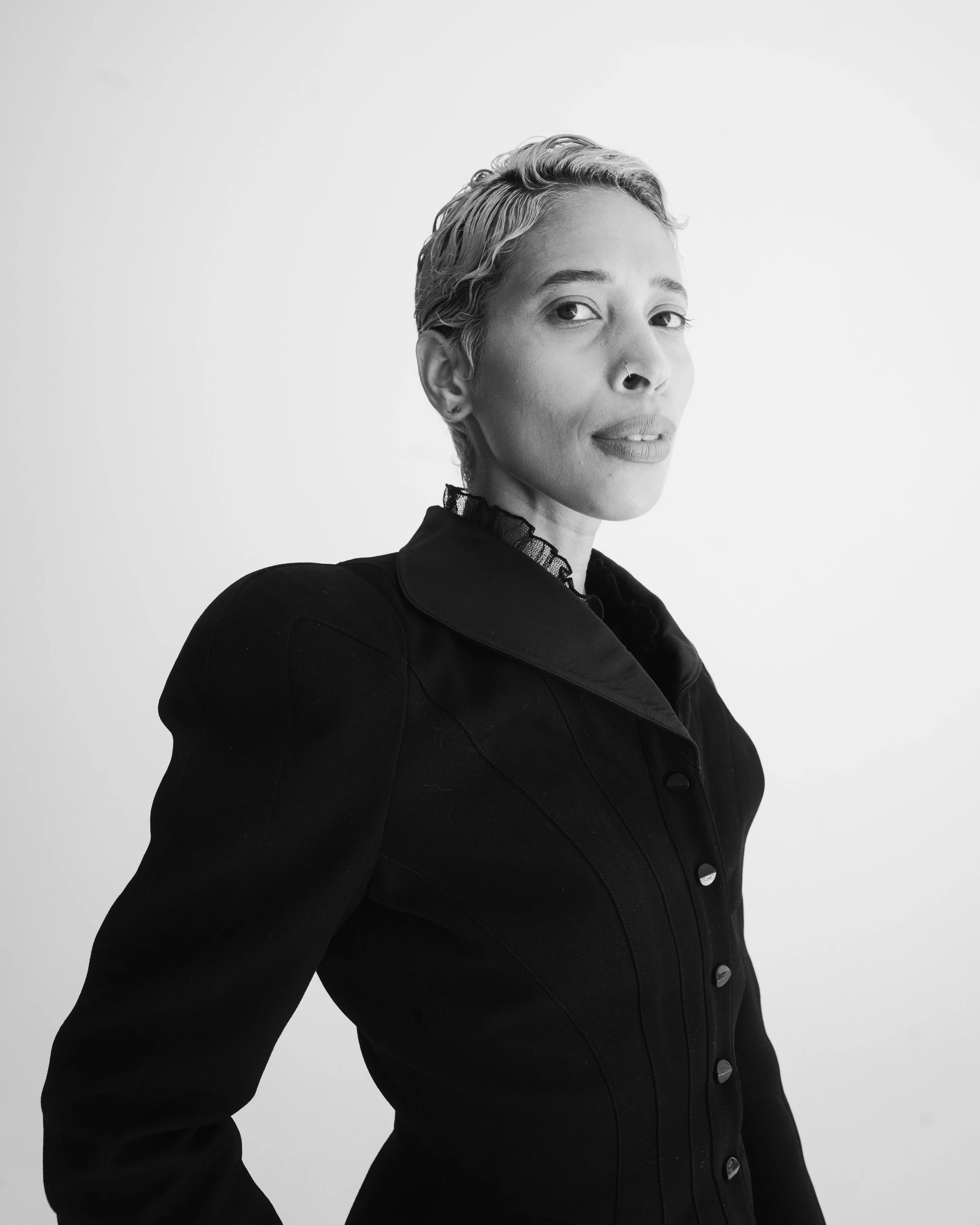 SHARAE_PORTRAITS_v1_MG-2.jpg