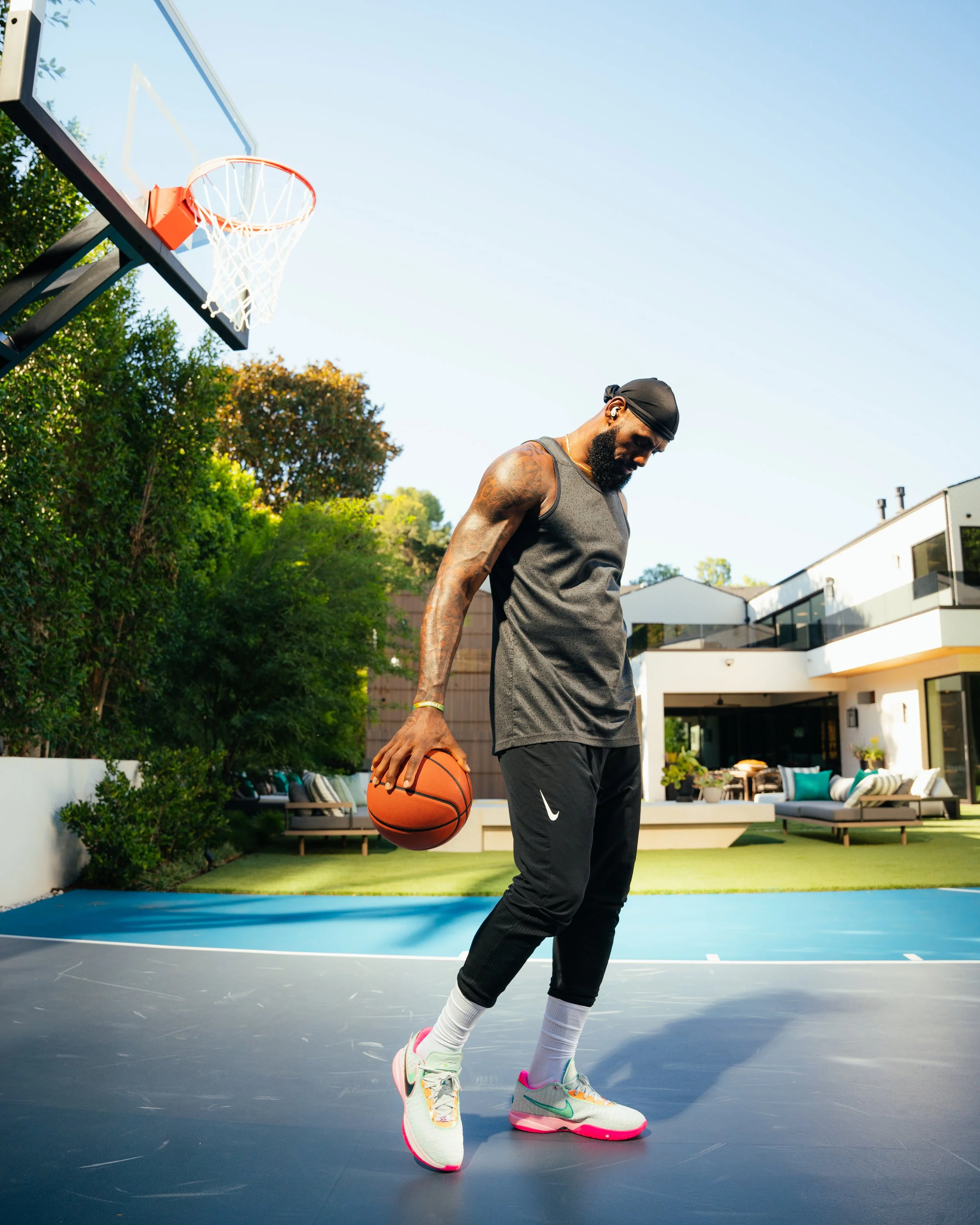 BEATS_Lebron-2_vPORT.jpg
