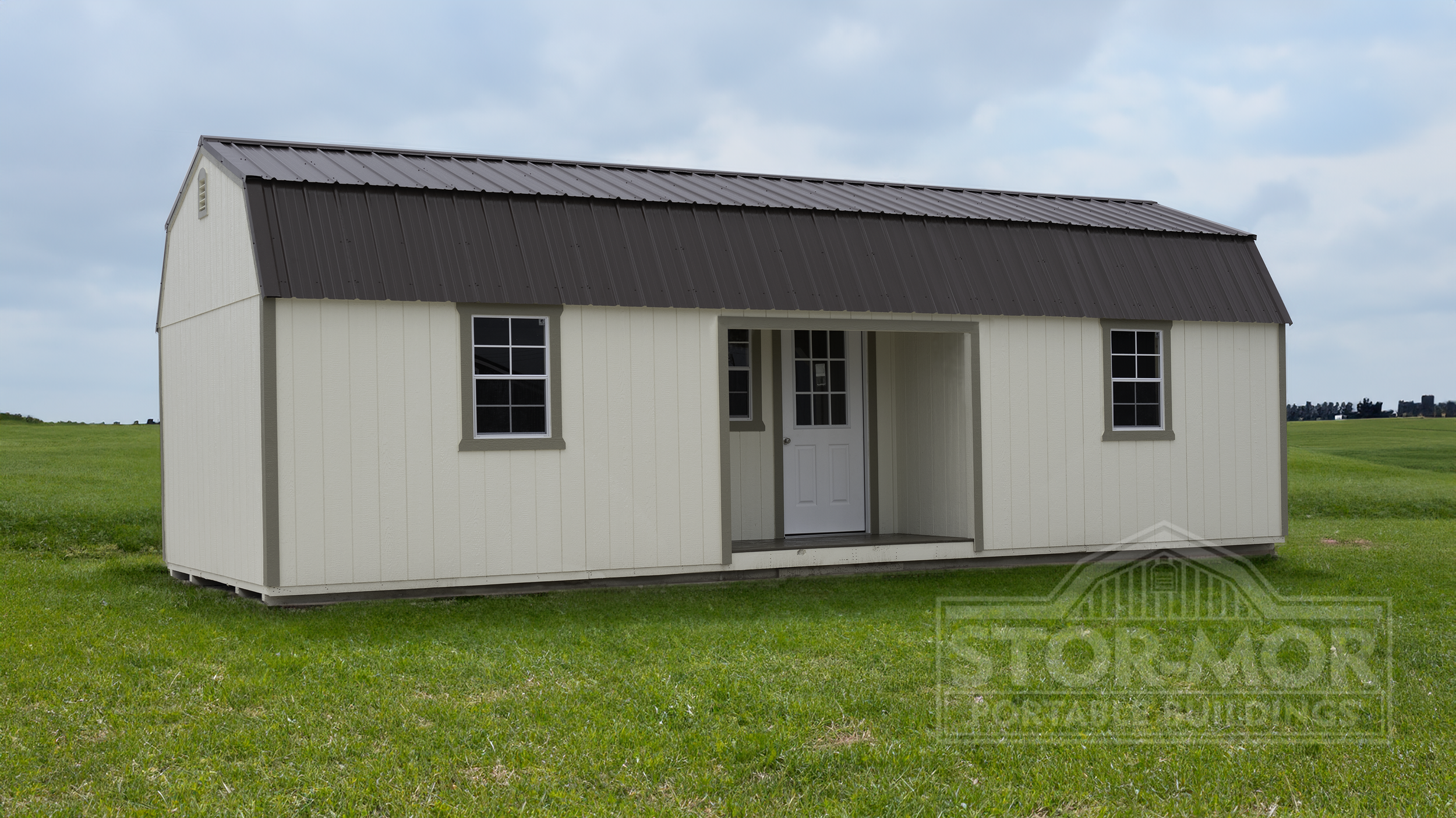 CENTER LOFTED CABIN