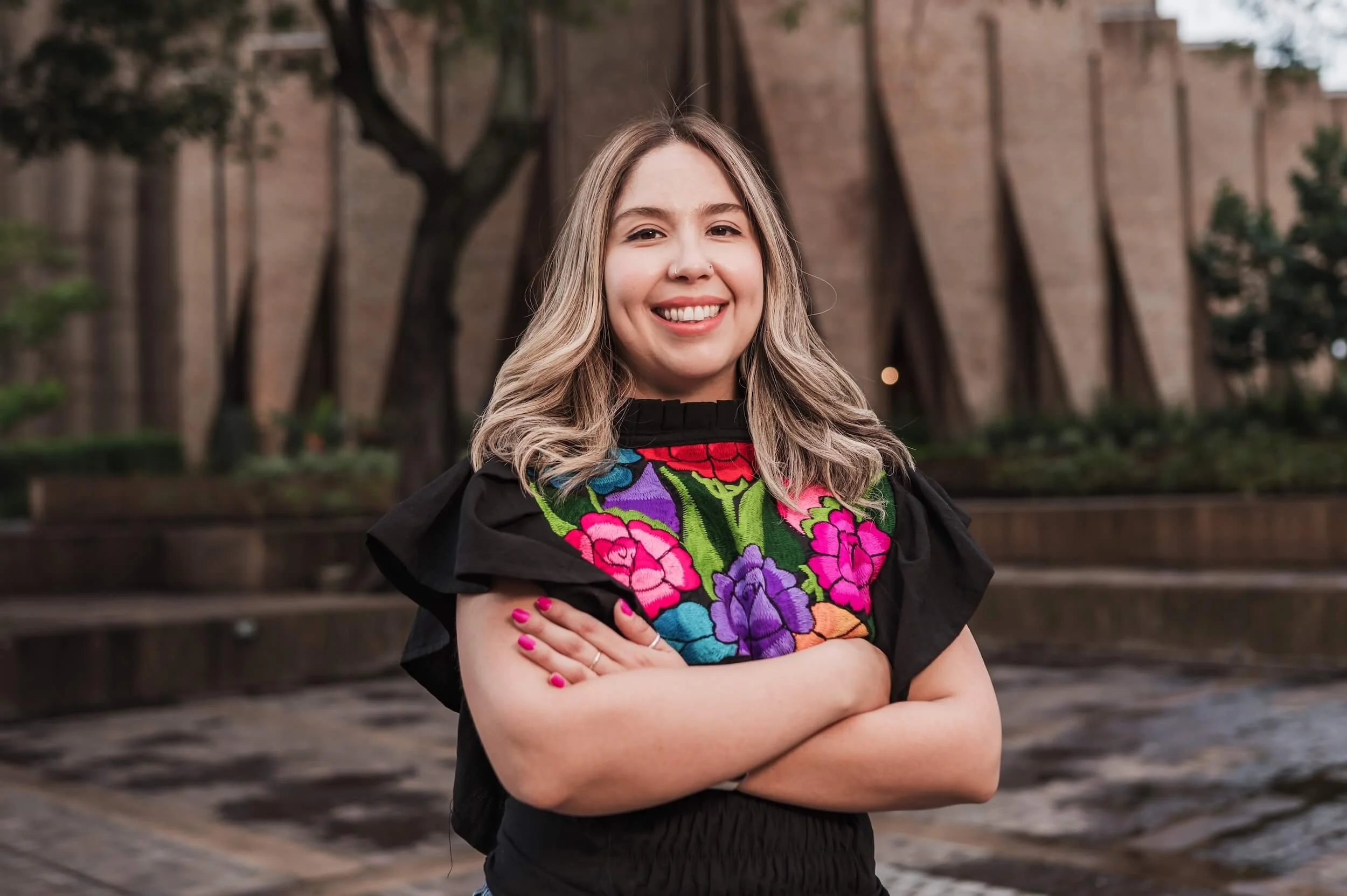 Angela Lopez, LMFT providing family therapy in California