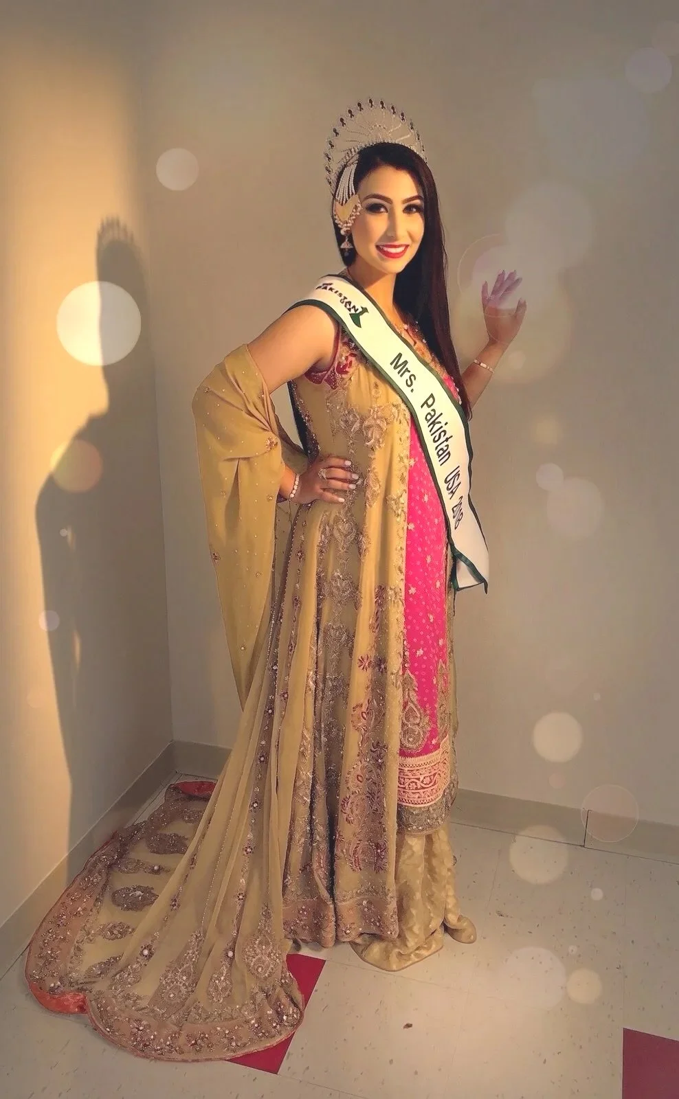 Moazzma Hunain | Serial Entrepreneur | Investor | Philanthropist | Business Coach | Mrs. Pakistan USA 2018