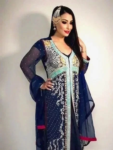 Moazzma Hunain | Serial Entrepreneur | Investor | Philanthropist | Business Coach | Mrs. Pakistan USA 2018