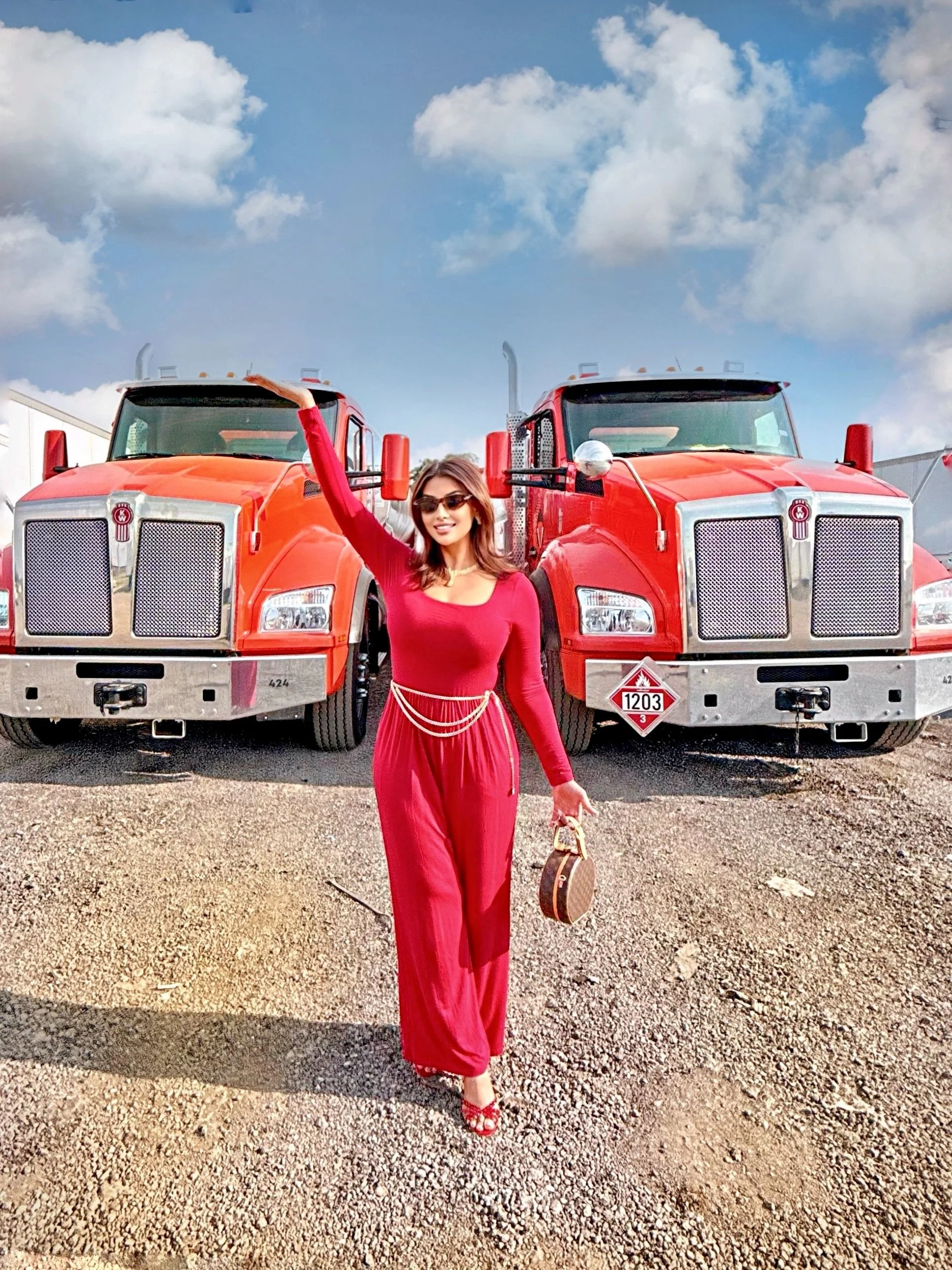 Moazzma Hunain, Mrs. Pakistan USA 2018, Pakistani-America serial entrepreneur, investor, philanthropist, and business coach.