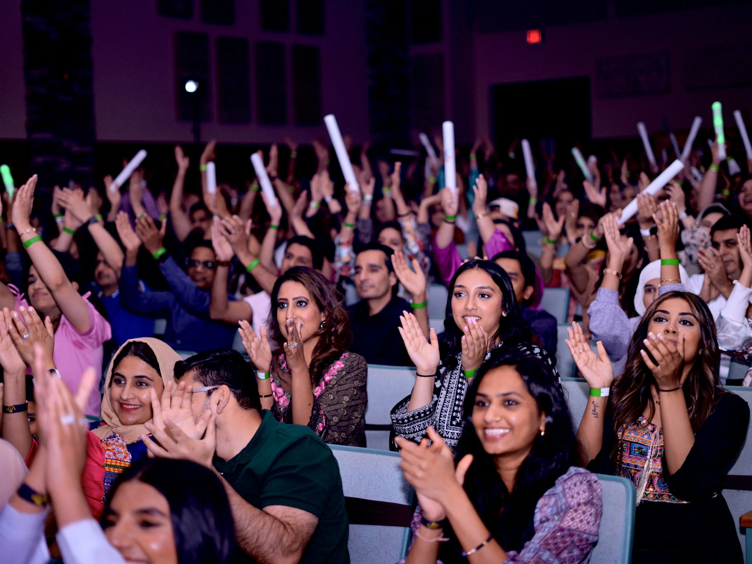  The After Eid Mega Musical show organized by Moazzma Hunain Entertainment in Dallas, TX with Asim Azhar & Coke Studio Musicians LIVE.