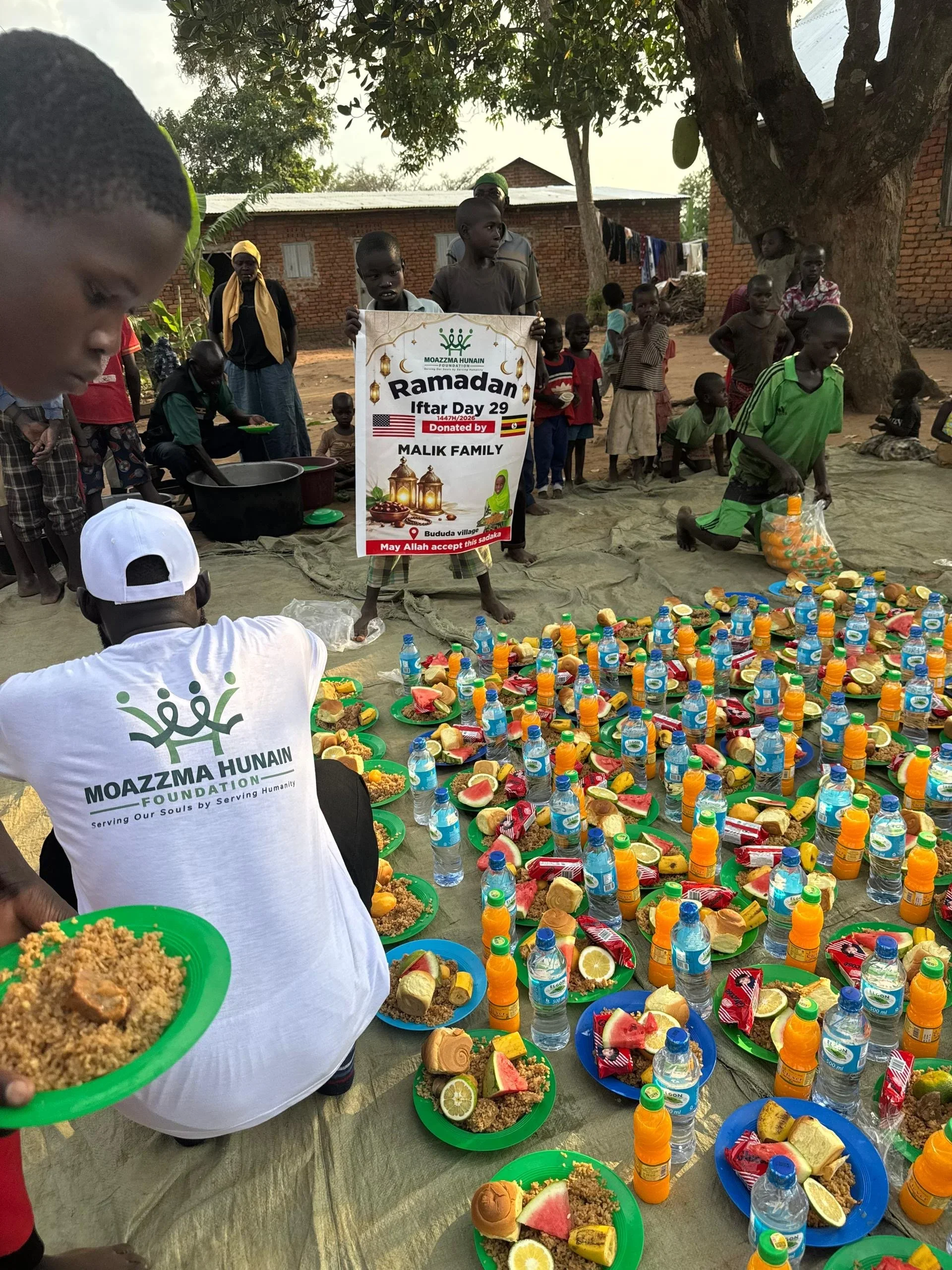 Moazzma Hunain Foundation- impact in Uganda - distrubutes Iftar meals to orphans and widows in the Holy Month of Ramadan