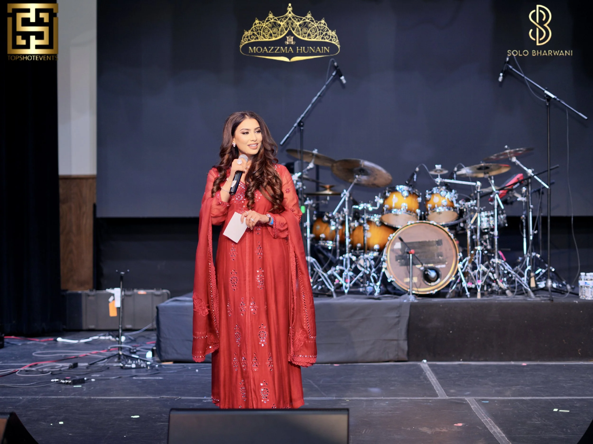 Moazzma Hunain of Moazzma Hunain Entertainment at her show  The After Eid Mega Musical organized by Moazzma Hunain Entertainment in Dallas, TX with Asim Azhar & Coke Studio Musicians LIVE.