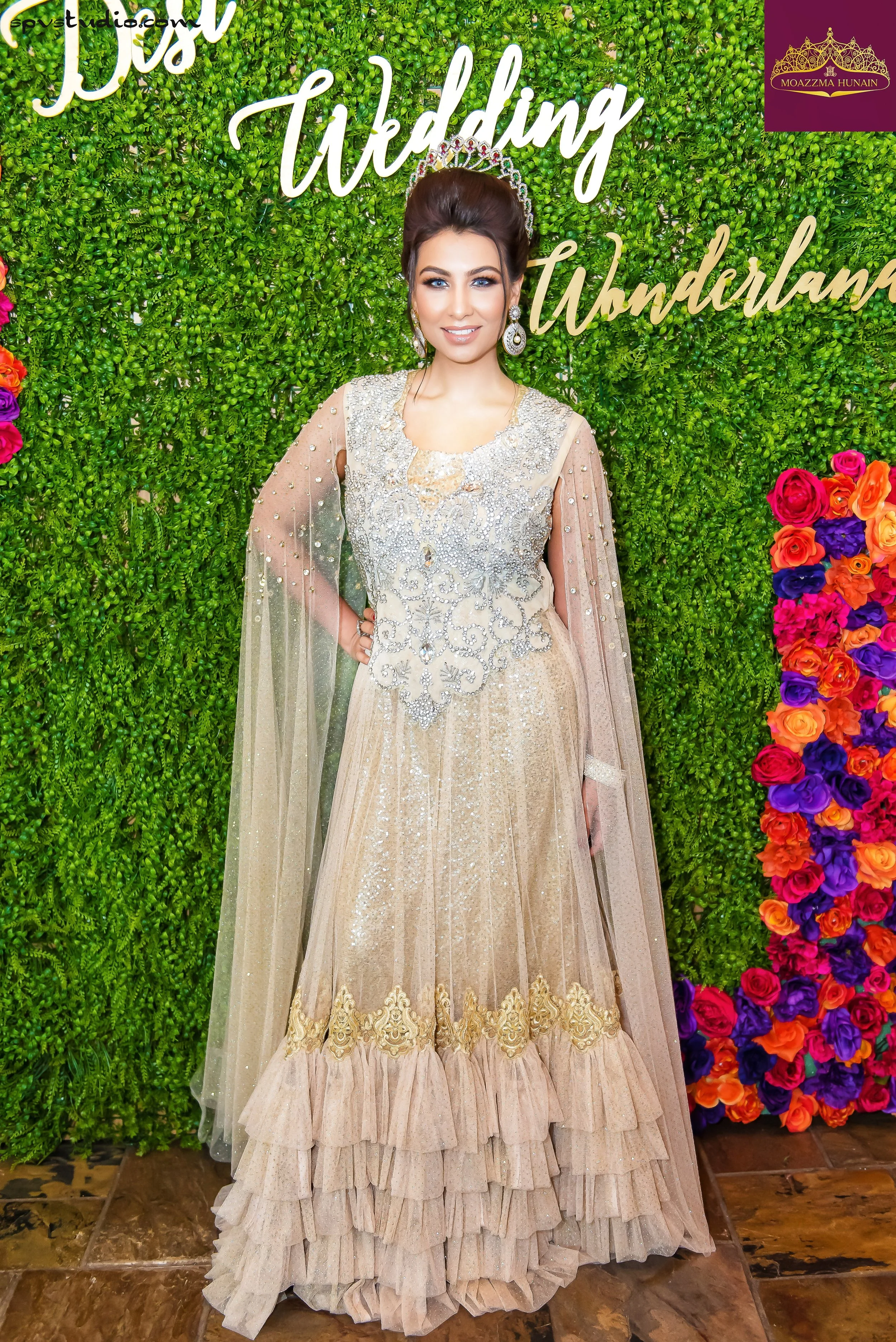 Moazzma Hunain | Serial Entrepreneur | Investor | Philanthropist | Business Coach | Mrs. Pakistan USA 2018 at her event in Dallas, TX