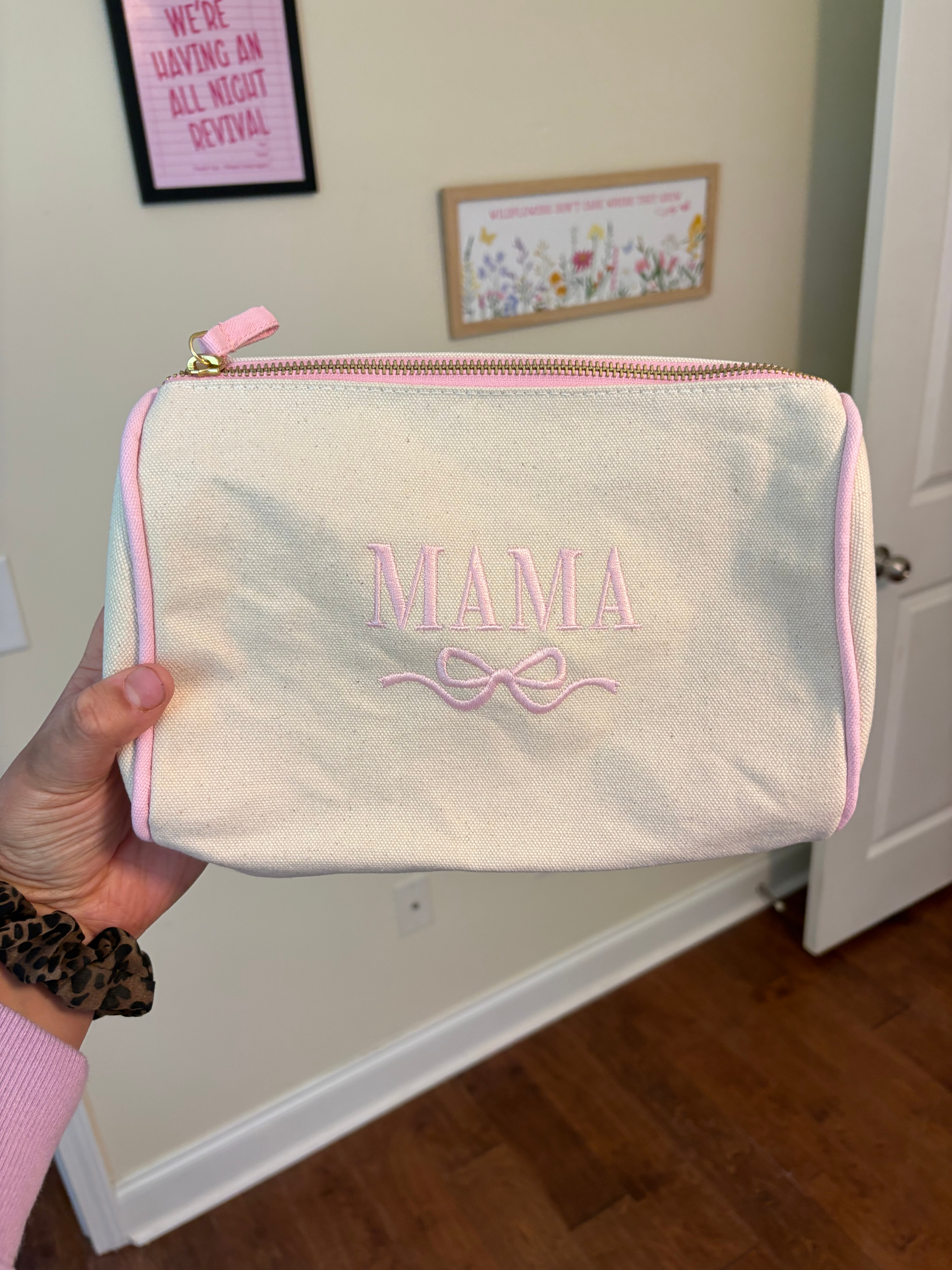 Mom Accessory Pouch- Pink