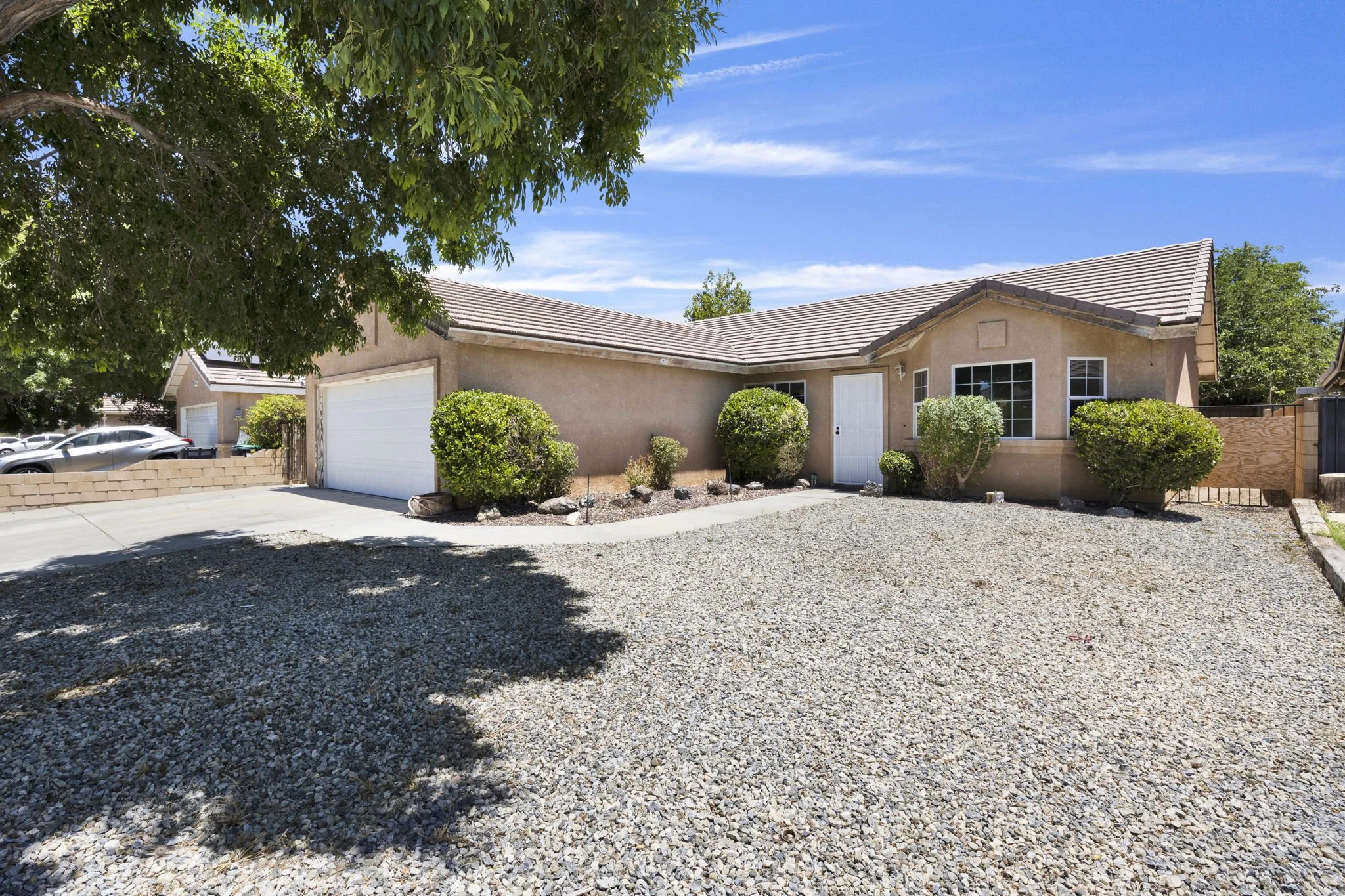 2-web-or-mls-20260611-01-436505thStELancasterCA-026.jpg