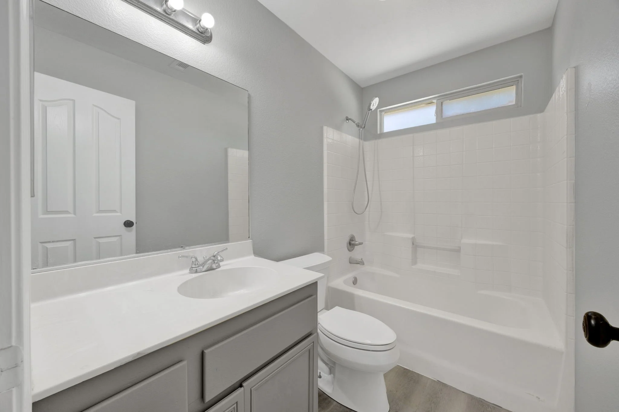 15-web-or-mls-20260611-01-436505thStELancasterCA-011.jpg