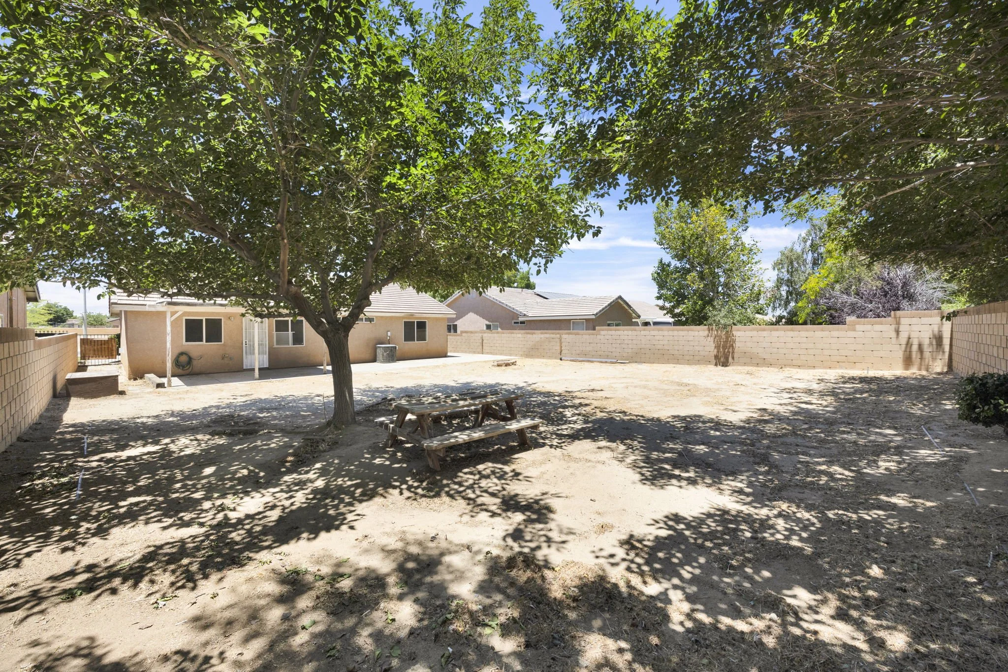 26-web-or-mls-20260611-01-436505thStELancasterCA-023.jpg