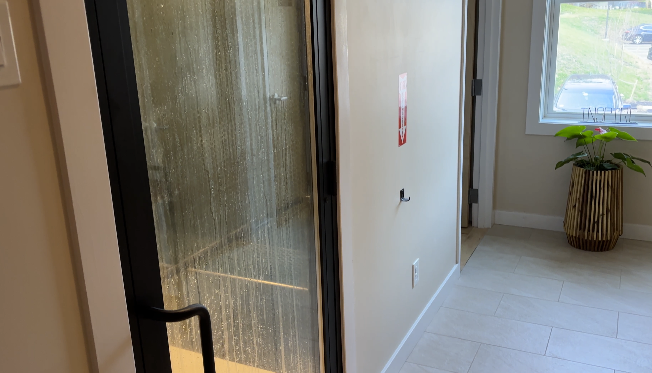 truth-spa-serenity-suite-redlight.png