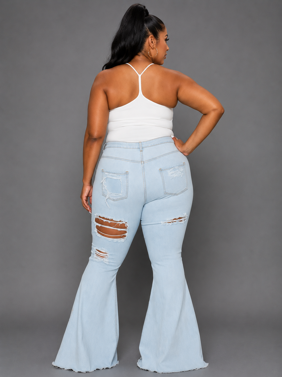 Wide Leg Pants Back Hispanic.png