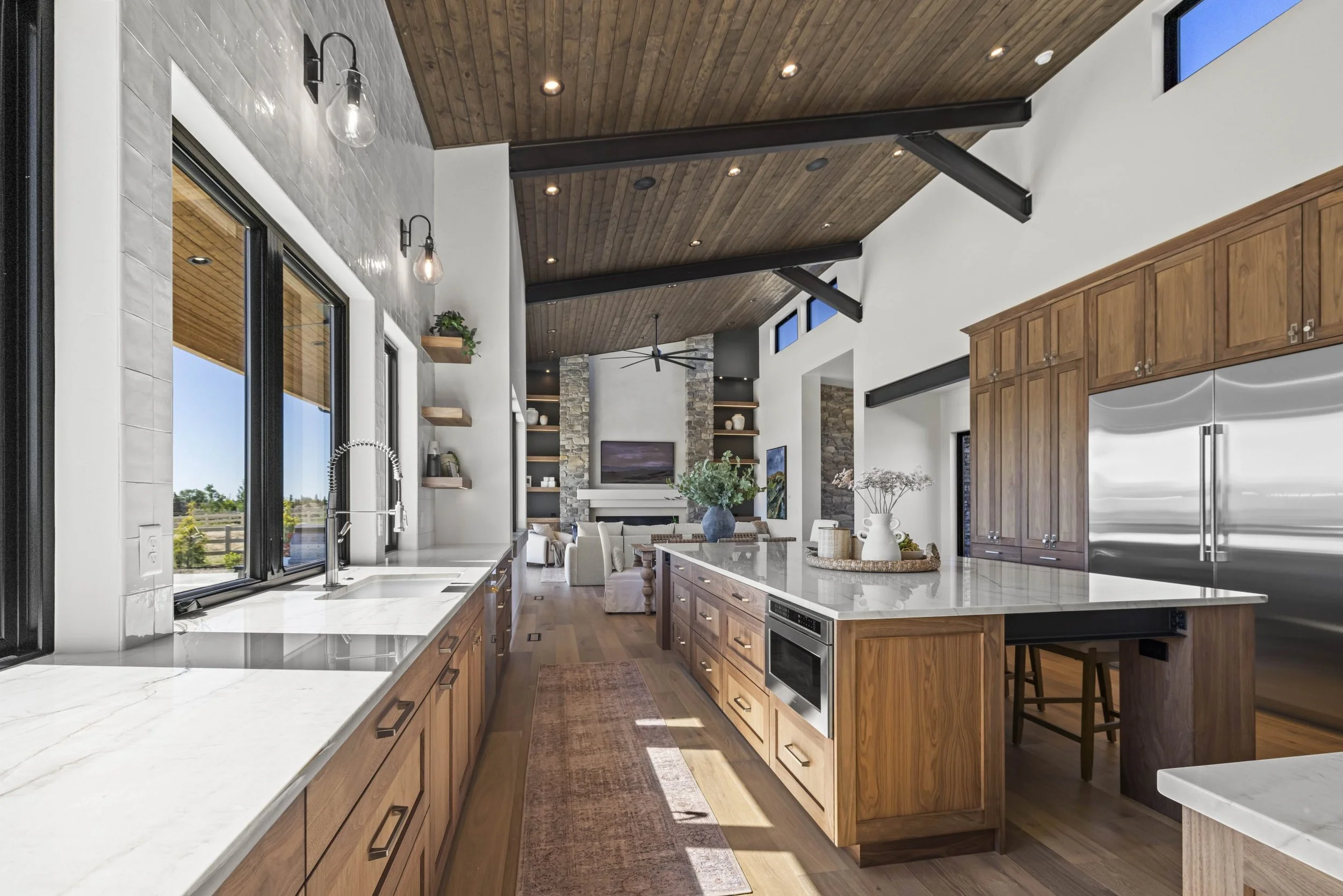 big kitchen.jpg
