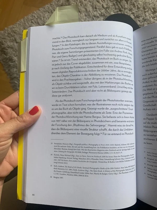Wissenschaftliche Recherche und Quellenarbeit als Grundlage der Werkerschließung und Nachlassforschung.