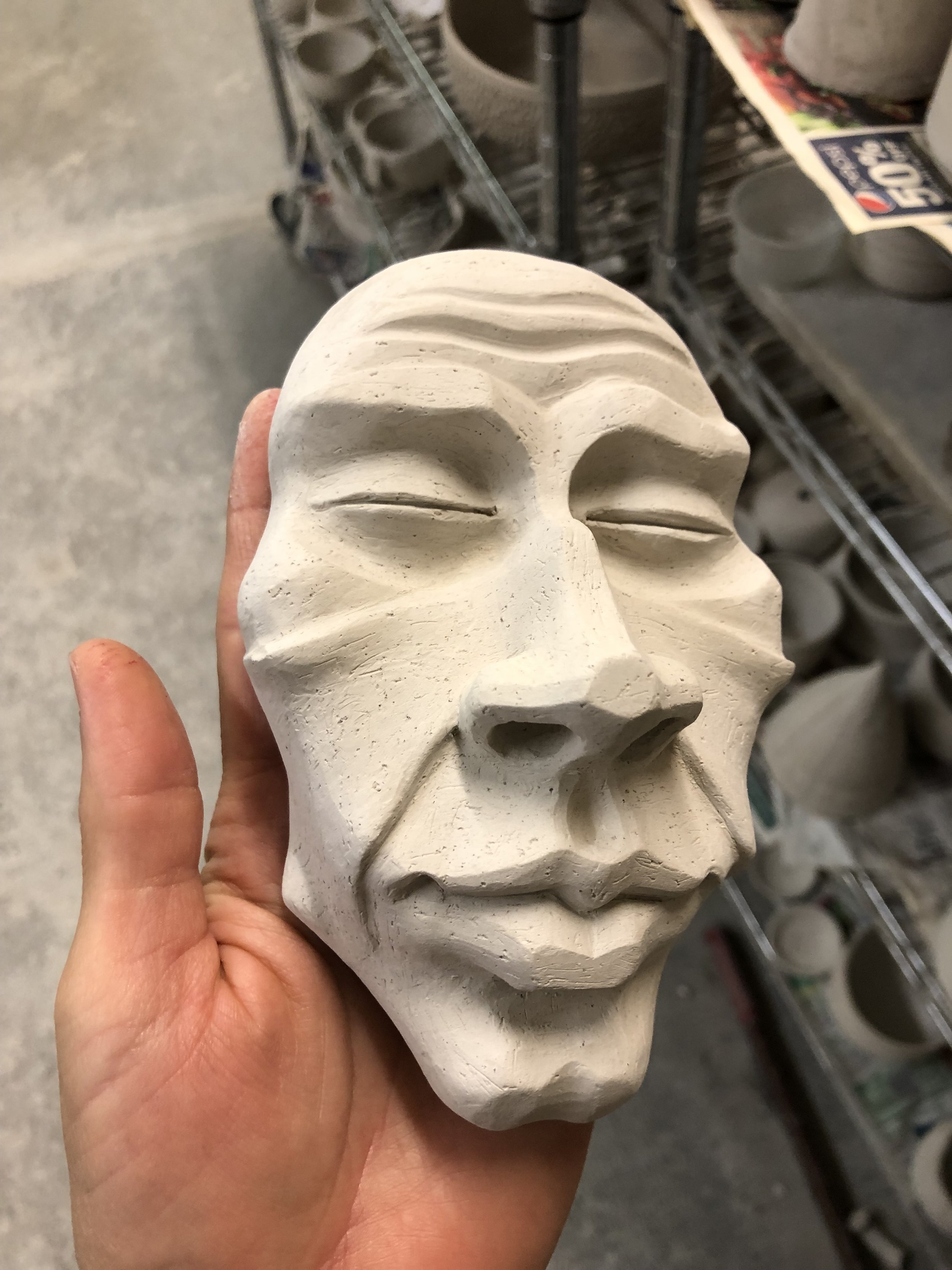 Small ceramic sculpture 2023