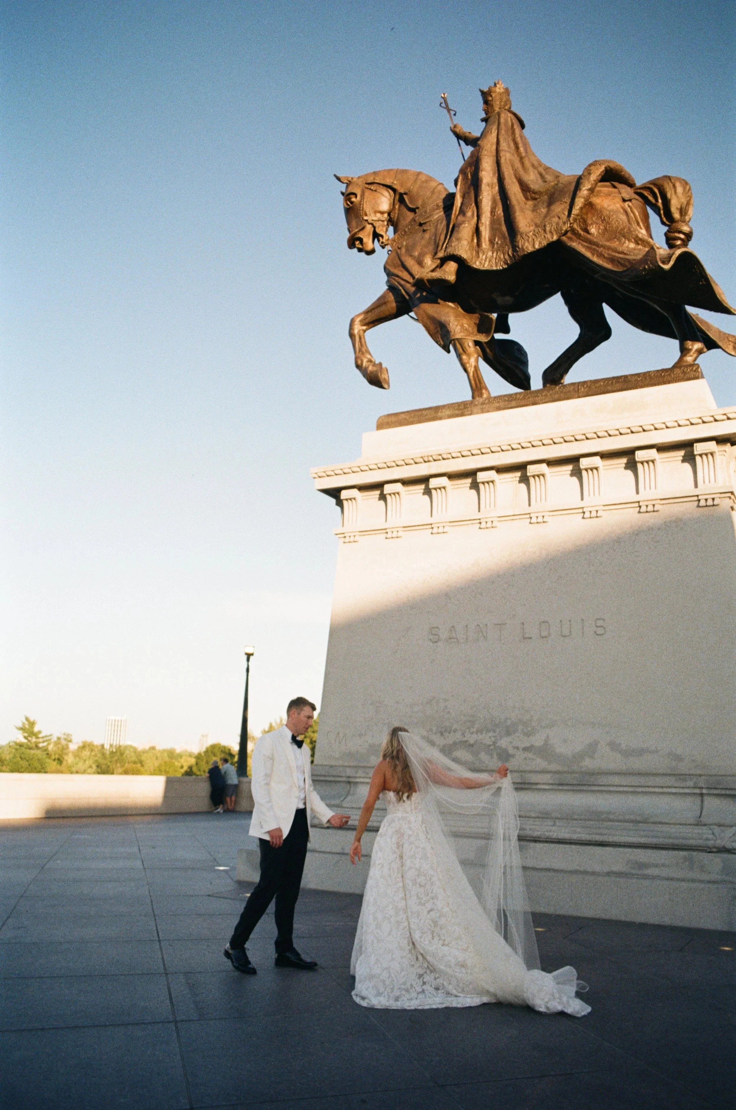 imgi_208_000097500004.jpg