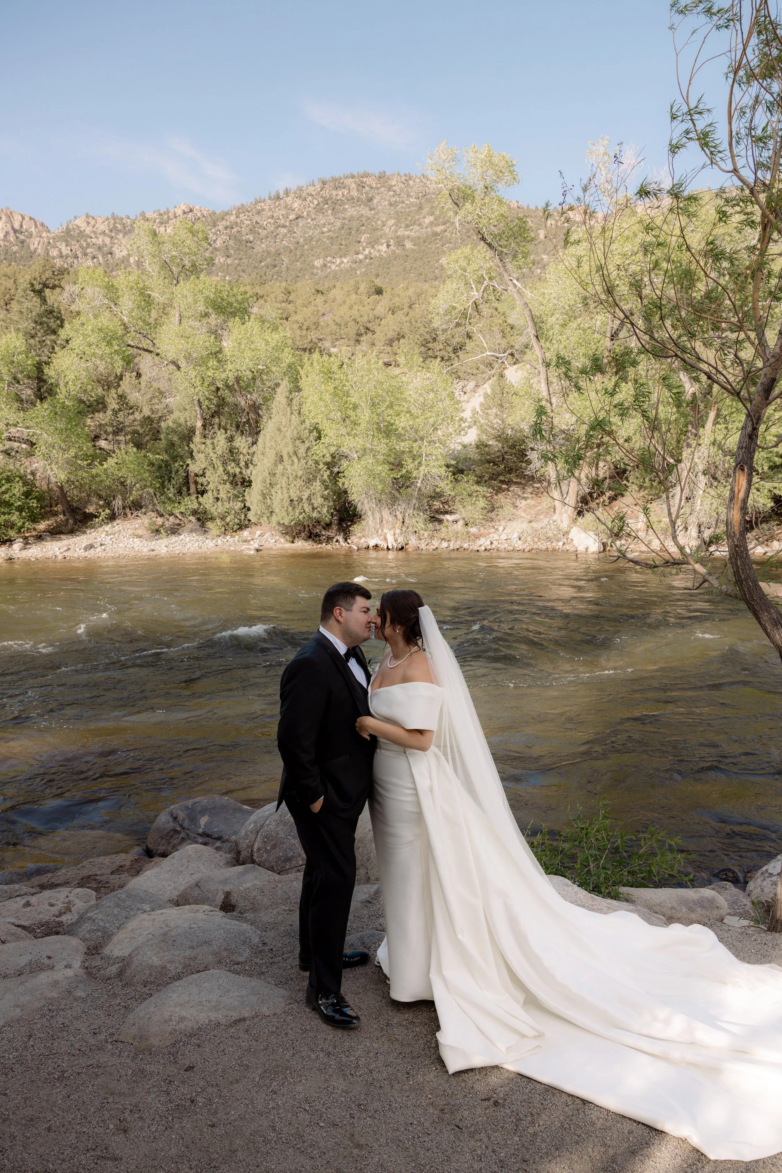 imgi_300_zoeandmatatolerphoto-2660.jpg