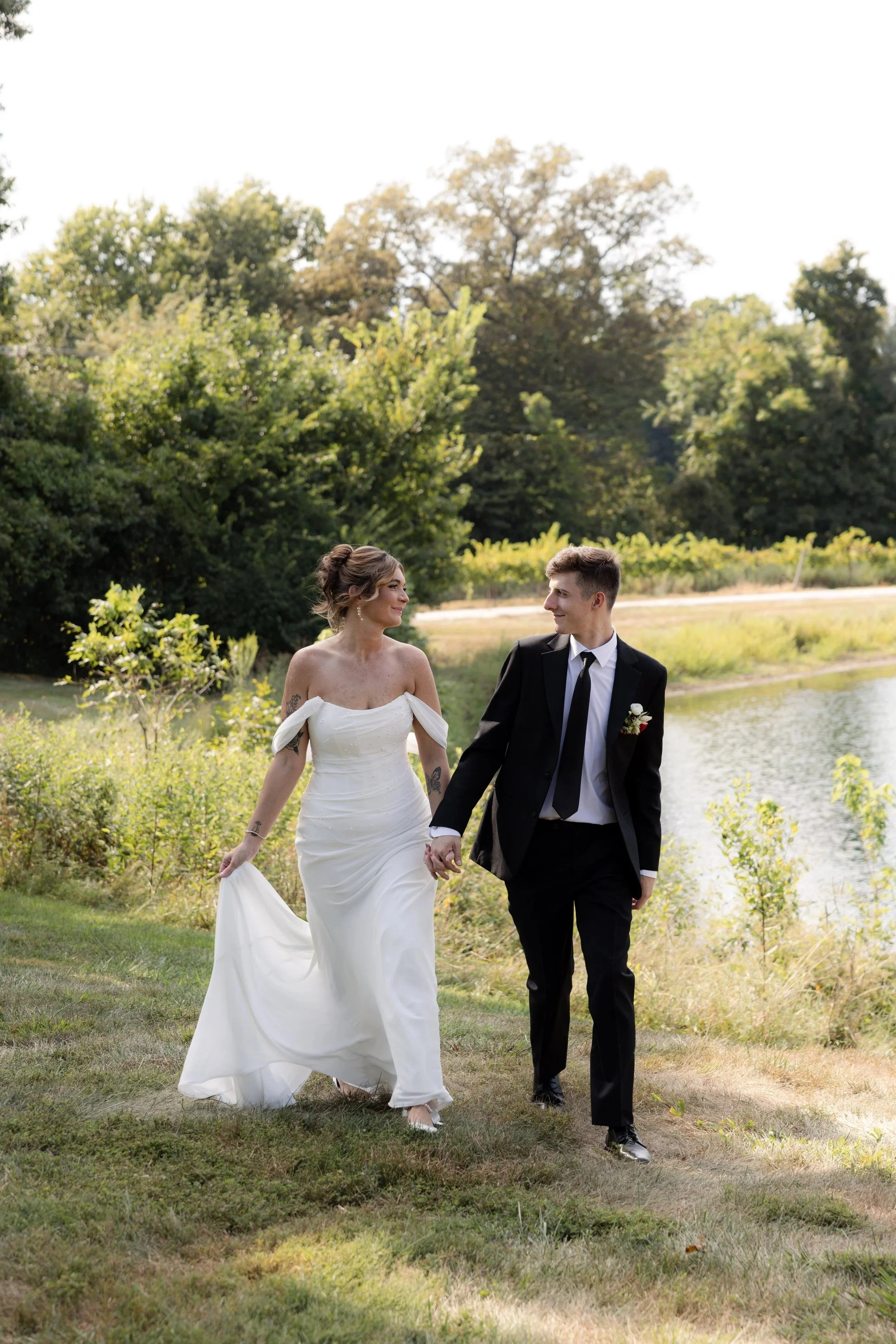 Julia and Beau | Defiance Ridge Vineyards, St Louis, Missouri