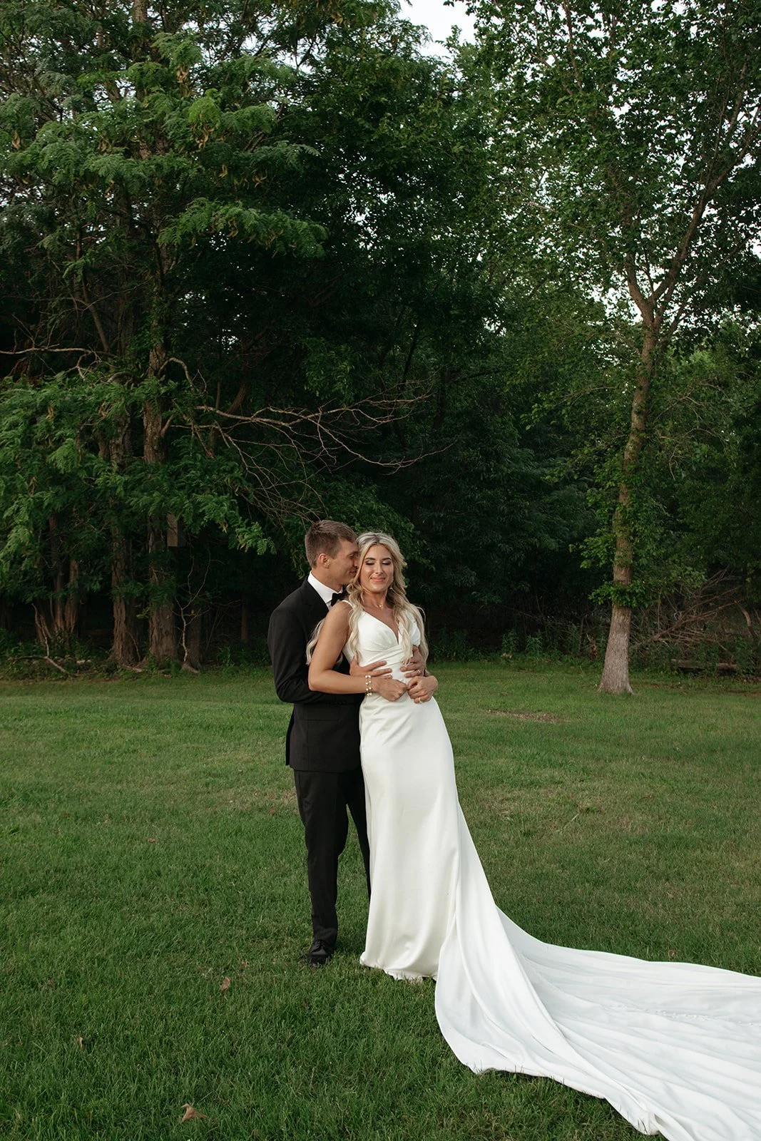 Marlo &amp; Luke’s Elevated wedding in The Ozarks 