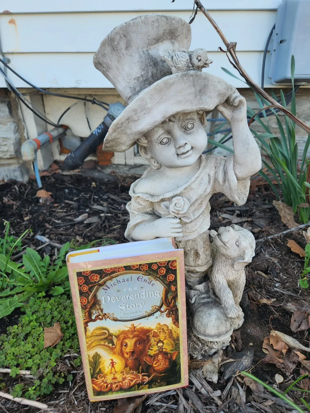 This lil guy came with our house and he always reminds me of the Teeny Weeny from The Neverending Story &hearts;️📚 Such a cutie

#BookClub #booklover #reader #bookstagram