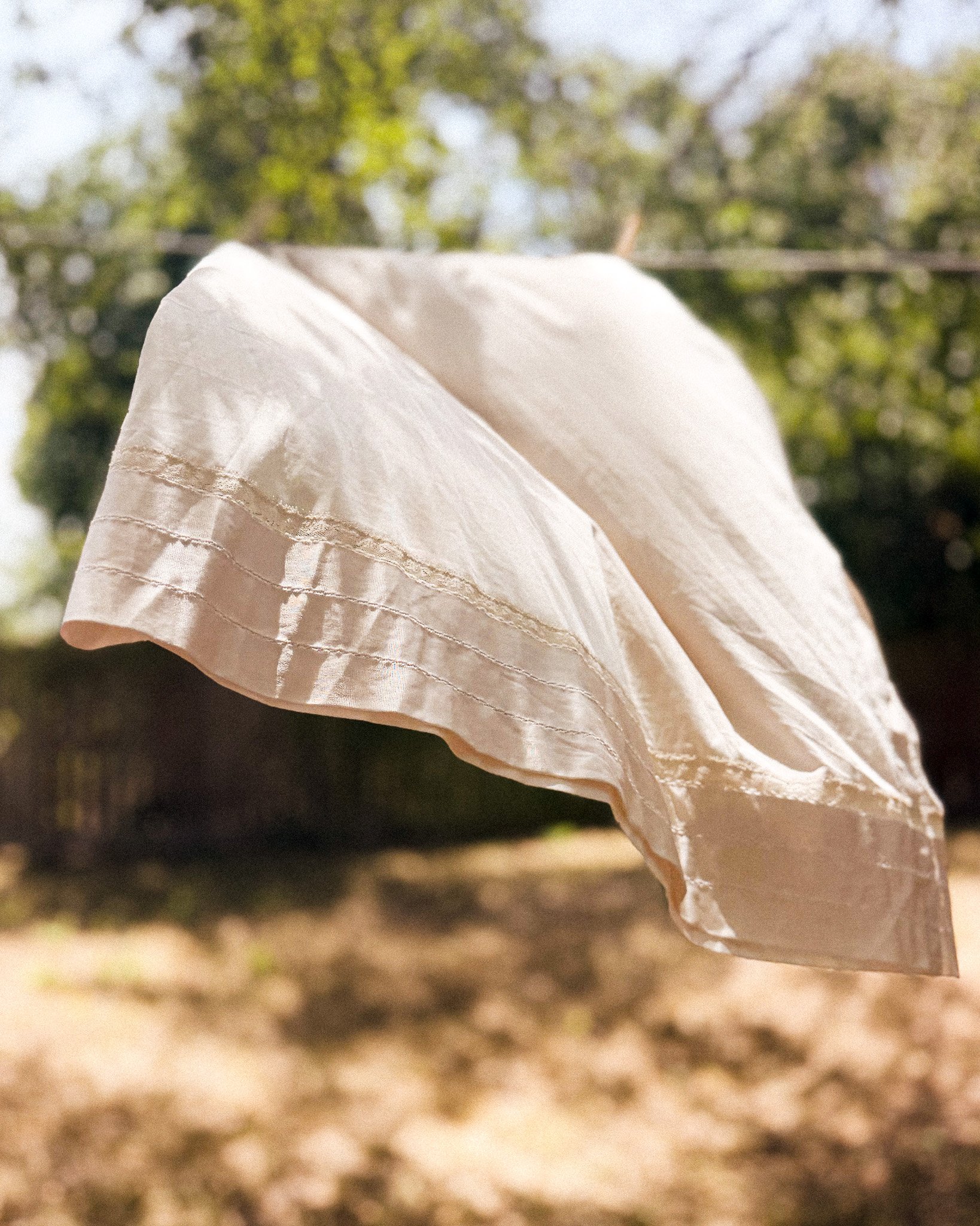 1970s Beige Slip Skirt with Lace Hem
