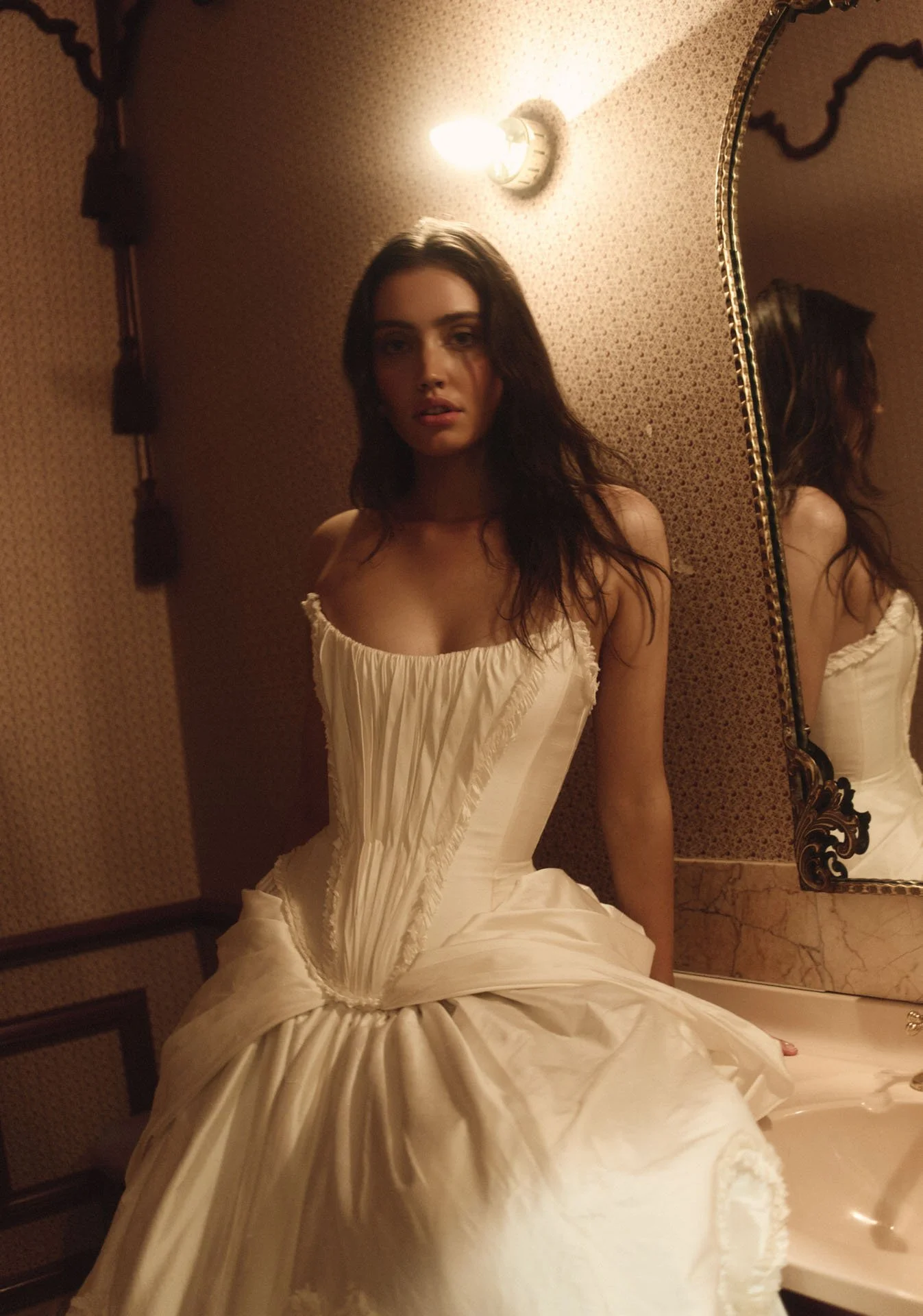 Leah-Da-Gloria-Wedding-Gown-Corset.jpg