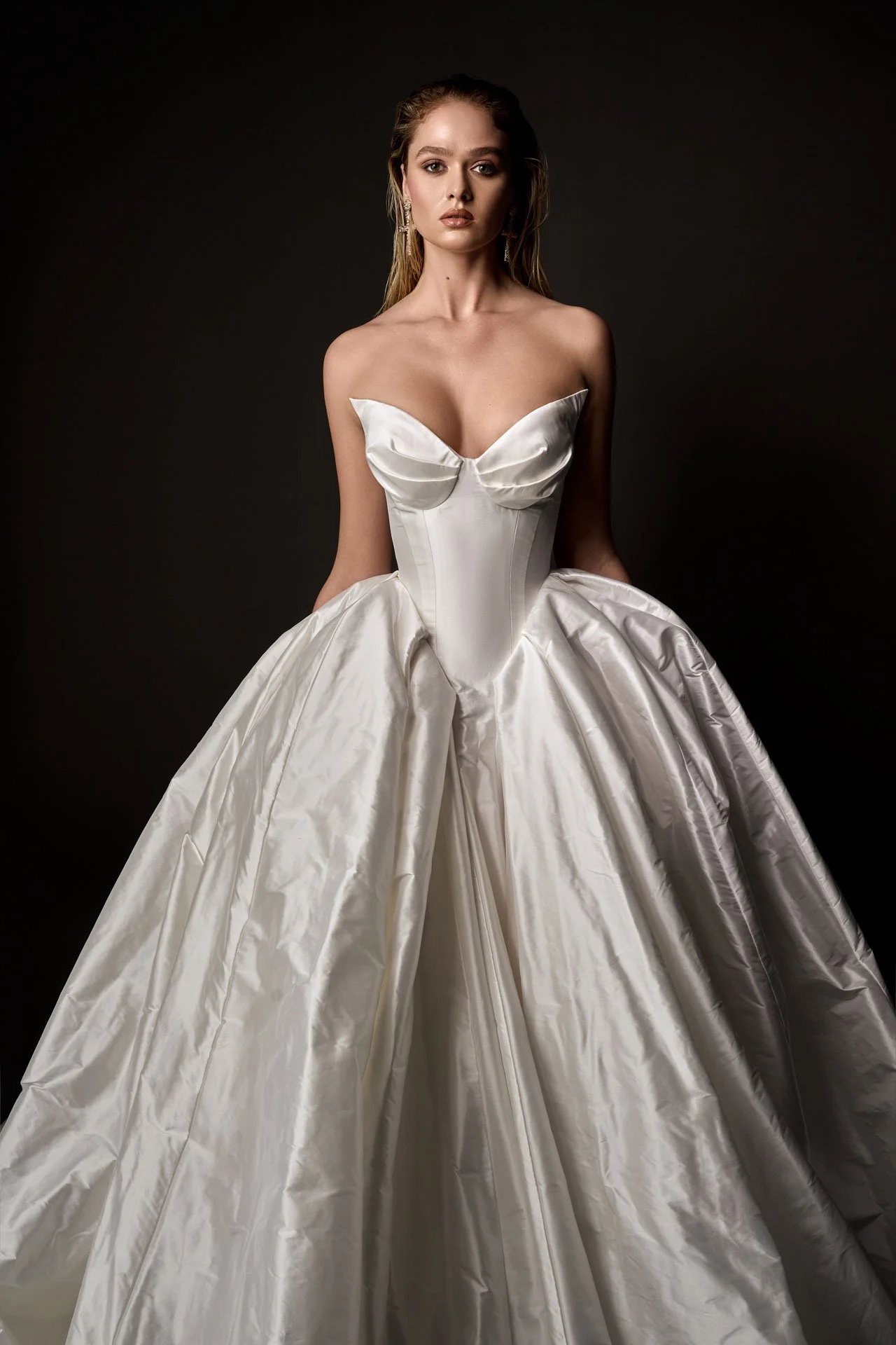 Leah Da Gloria <br> $9000 - 15000