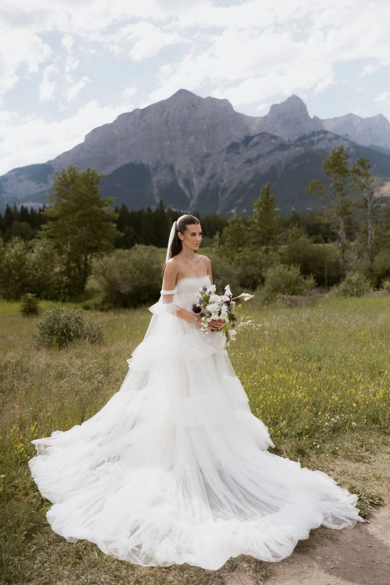 Bisou_Bridal_Vancouver_-119.jpg