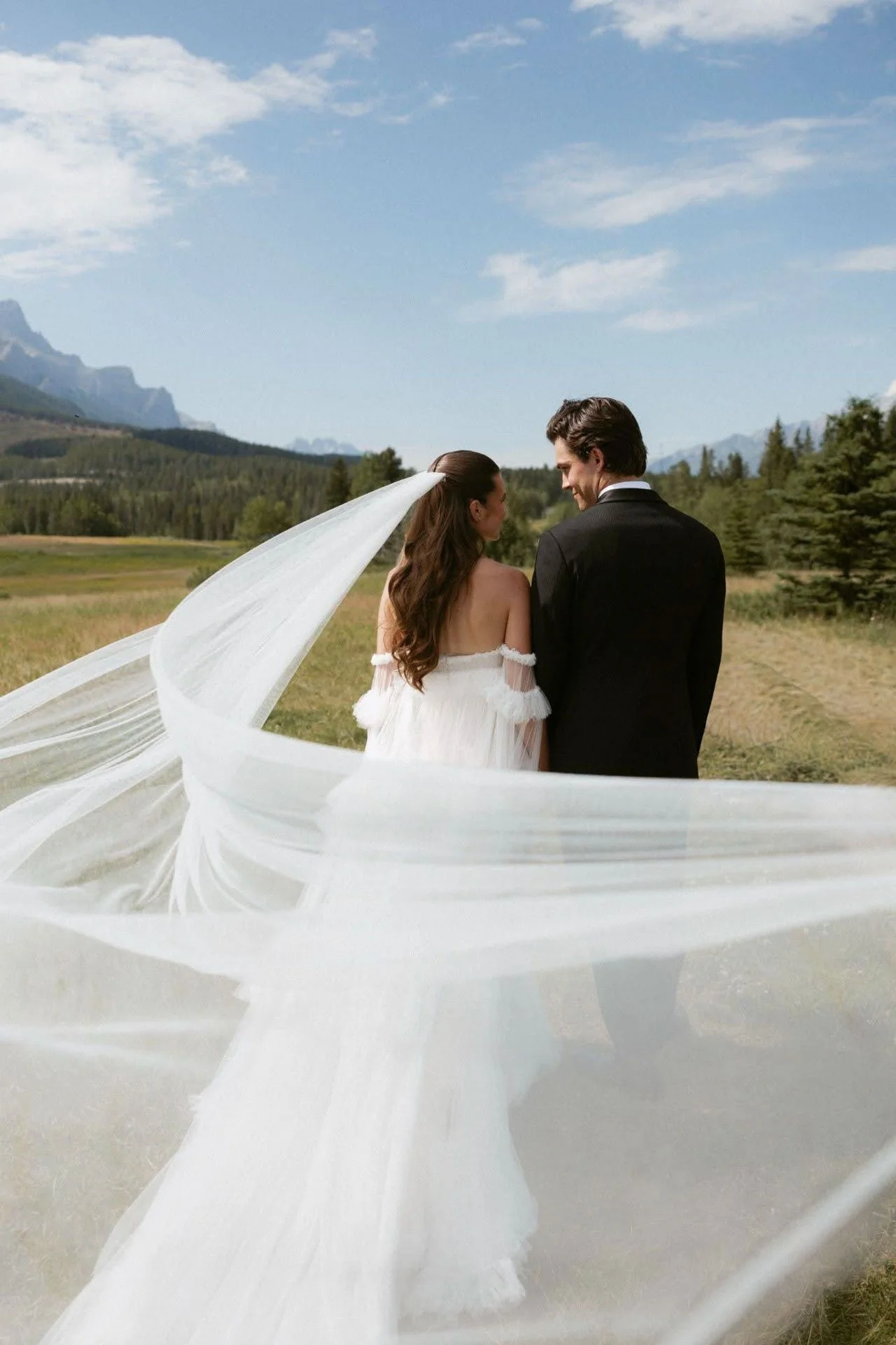 Bisou_Bridal_Vancouver_-122.jpg