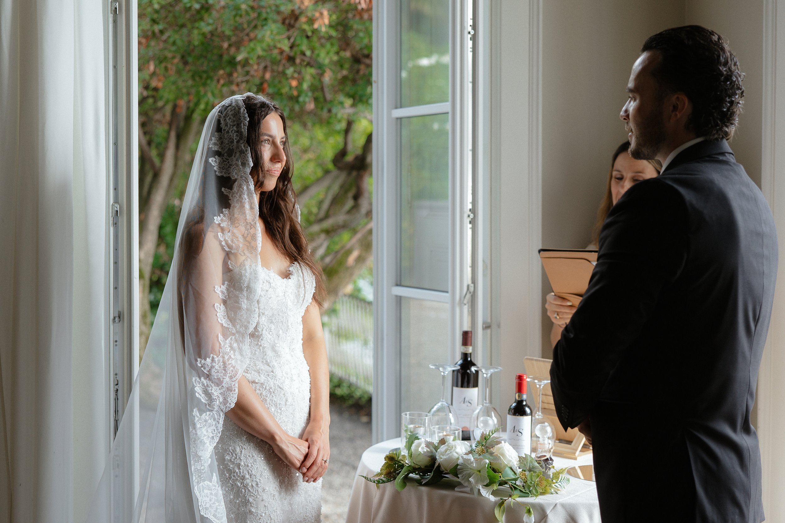 ALLYSSA&SHAMUS-lakecomo123.jpg