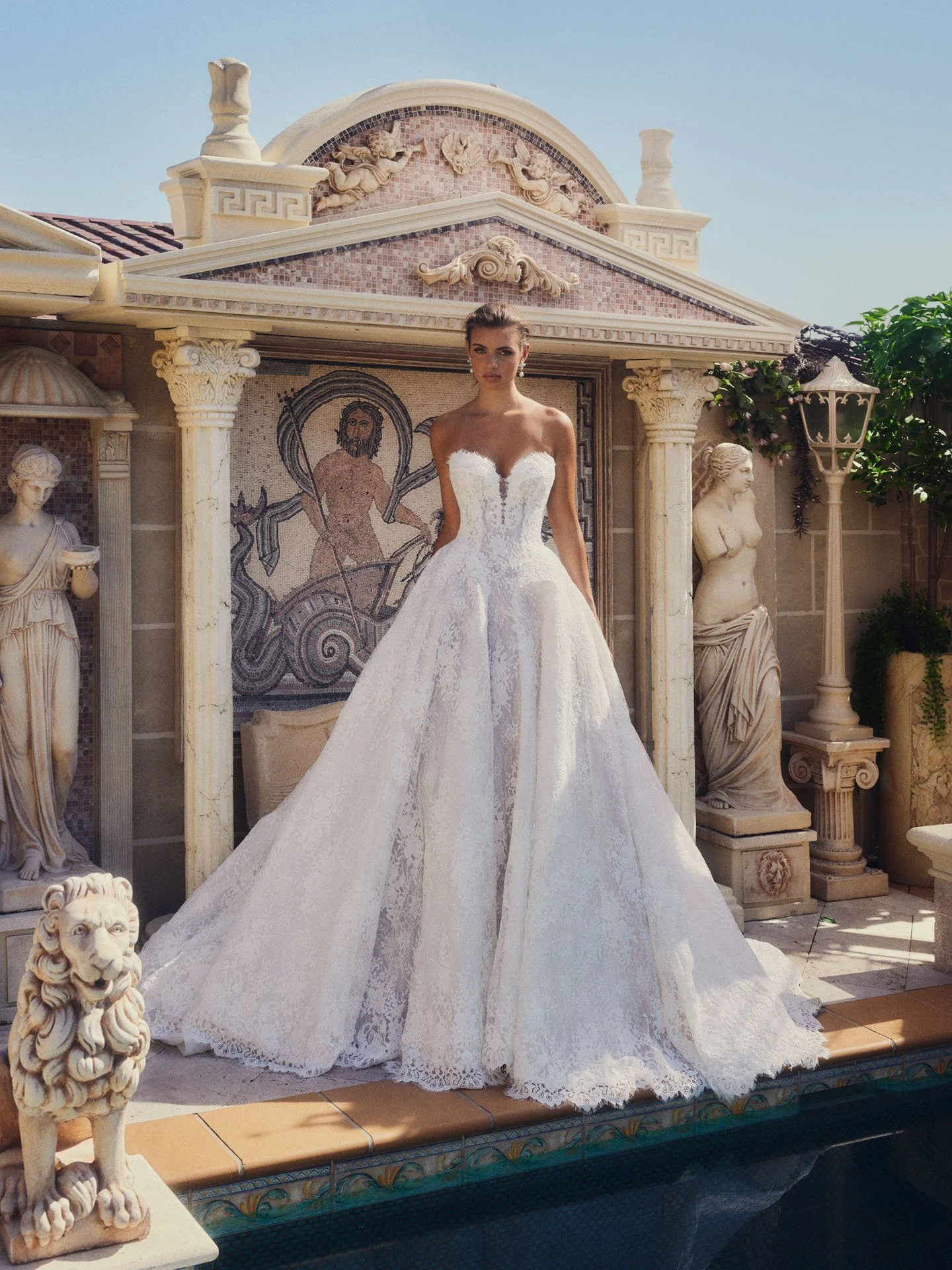 Leah-Da-Gloria-Wedding-Gown-Strapless-plunge.jpg