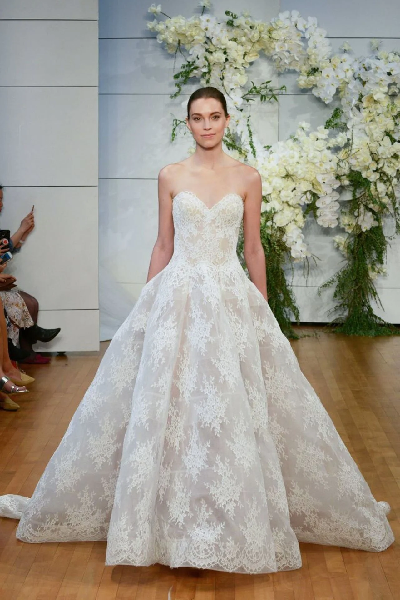 Monique_Lhuillier_Bridal_Gown_Lace.jpg