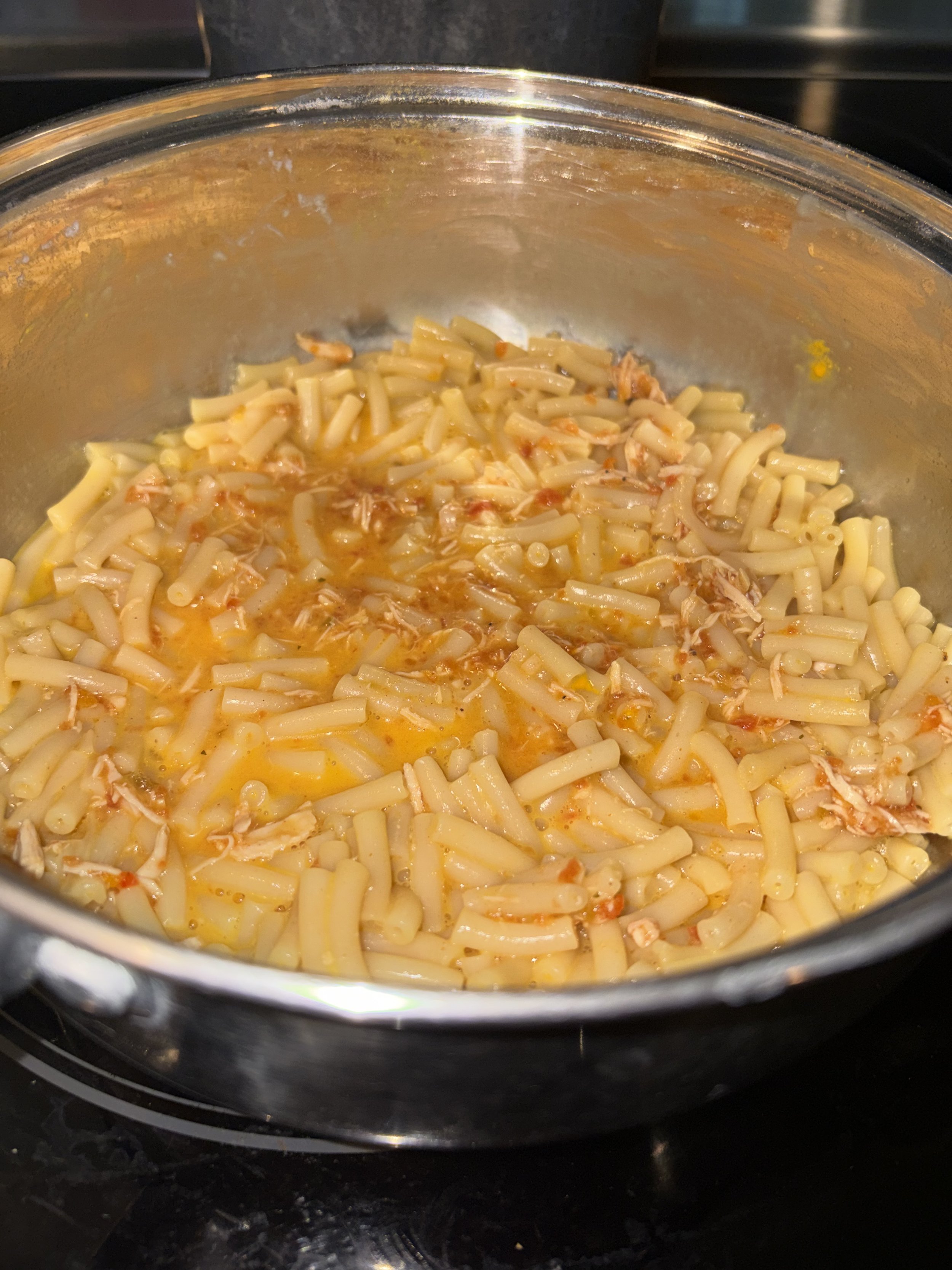 Southwest-Style Mac &amp; Cheese Using Rotisserie Chicken